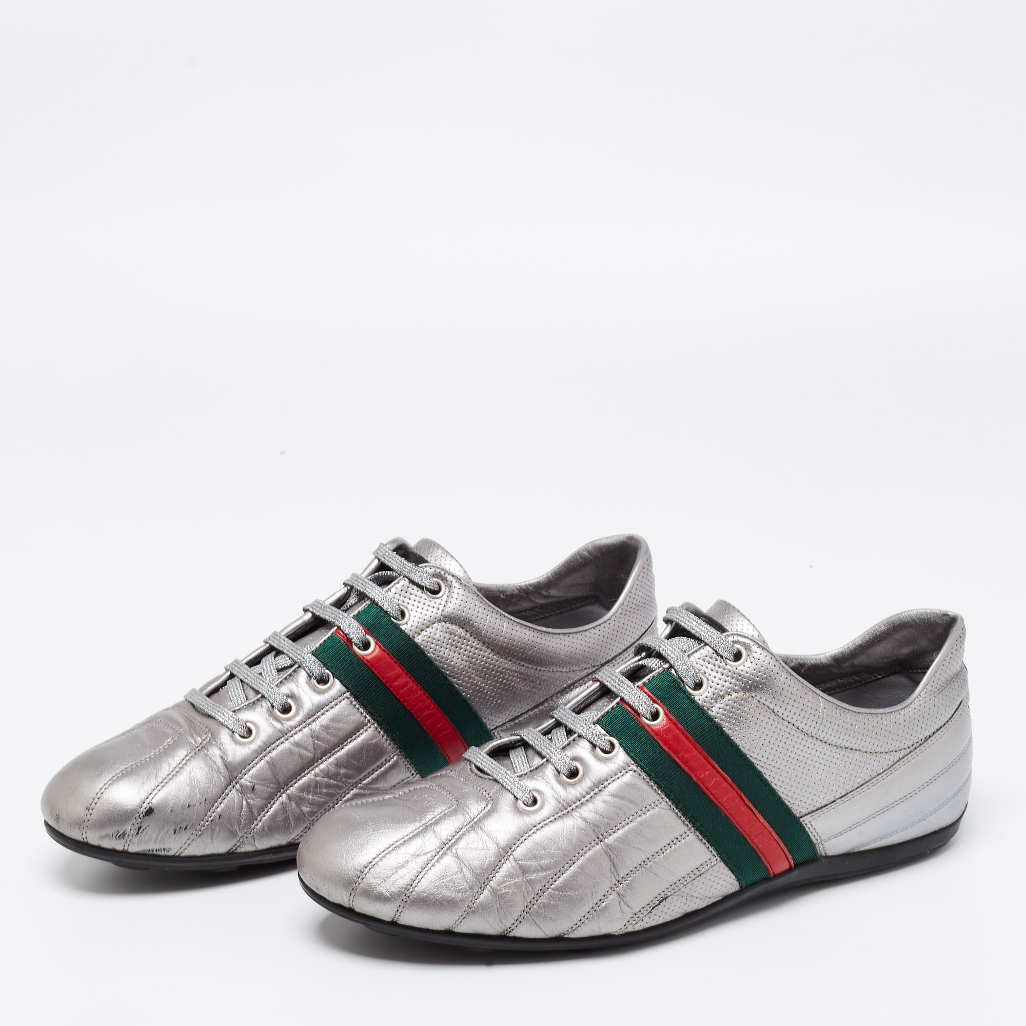 

Gucci Metallic Grey Leather Web Low-Top Sneakers Size