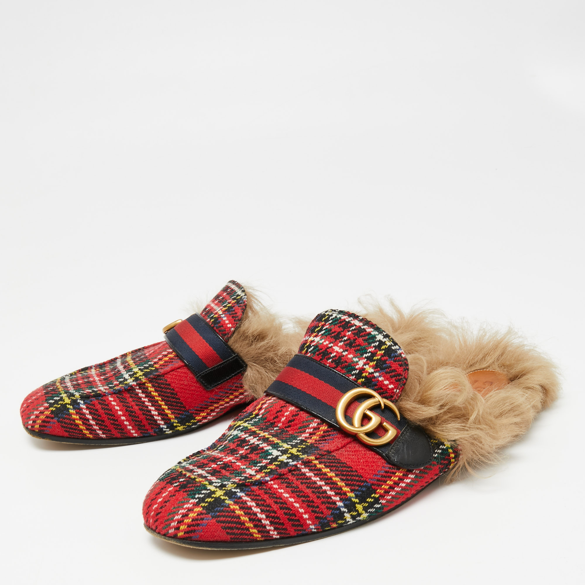 

Gucci Multicolor Woven Fabric And Fur Princetown Mules Size