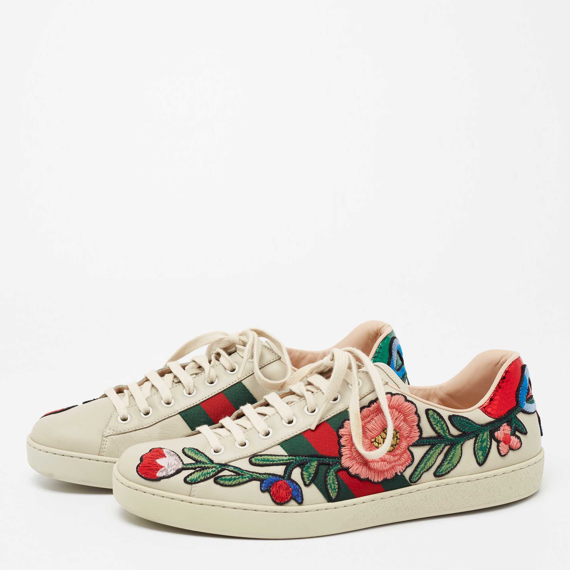 

Gucci White Leather Floral Embroidered Ace Low Top Sneakers Size, Cream