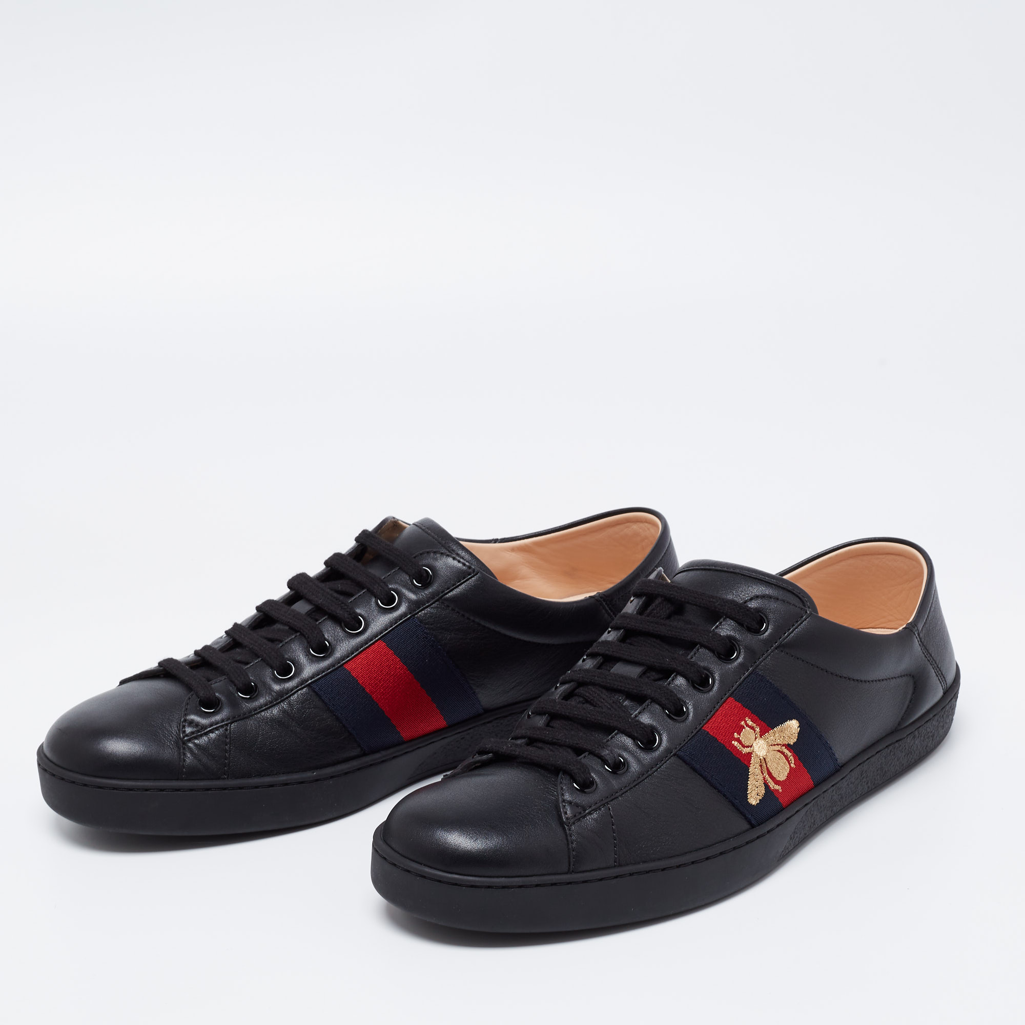 

Gucci Black Leather Ace Bee Embroidered Low Top Sneakers Size