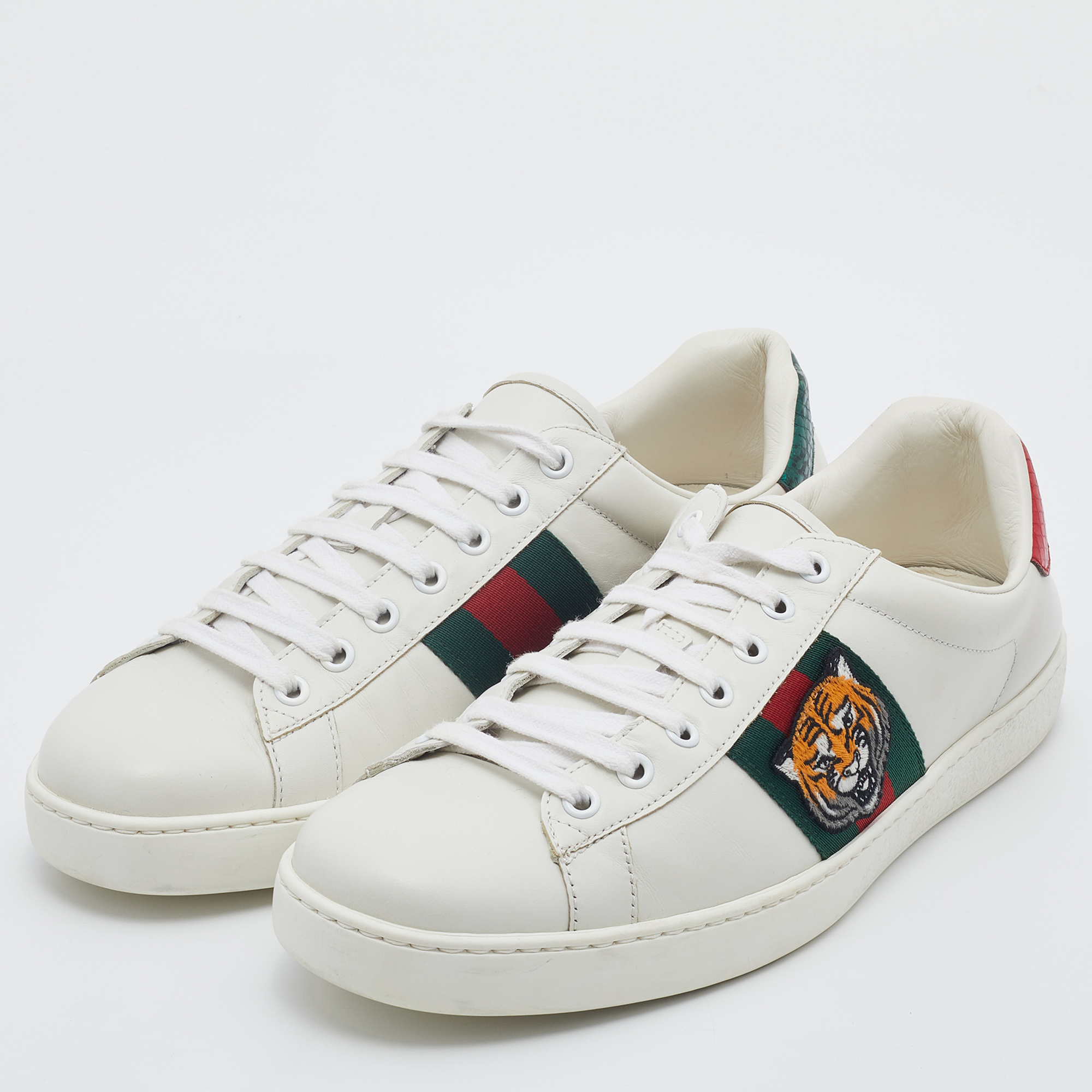 

Gucci White Leather Ace Embroidered Tiger Low Top Sneakers Size