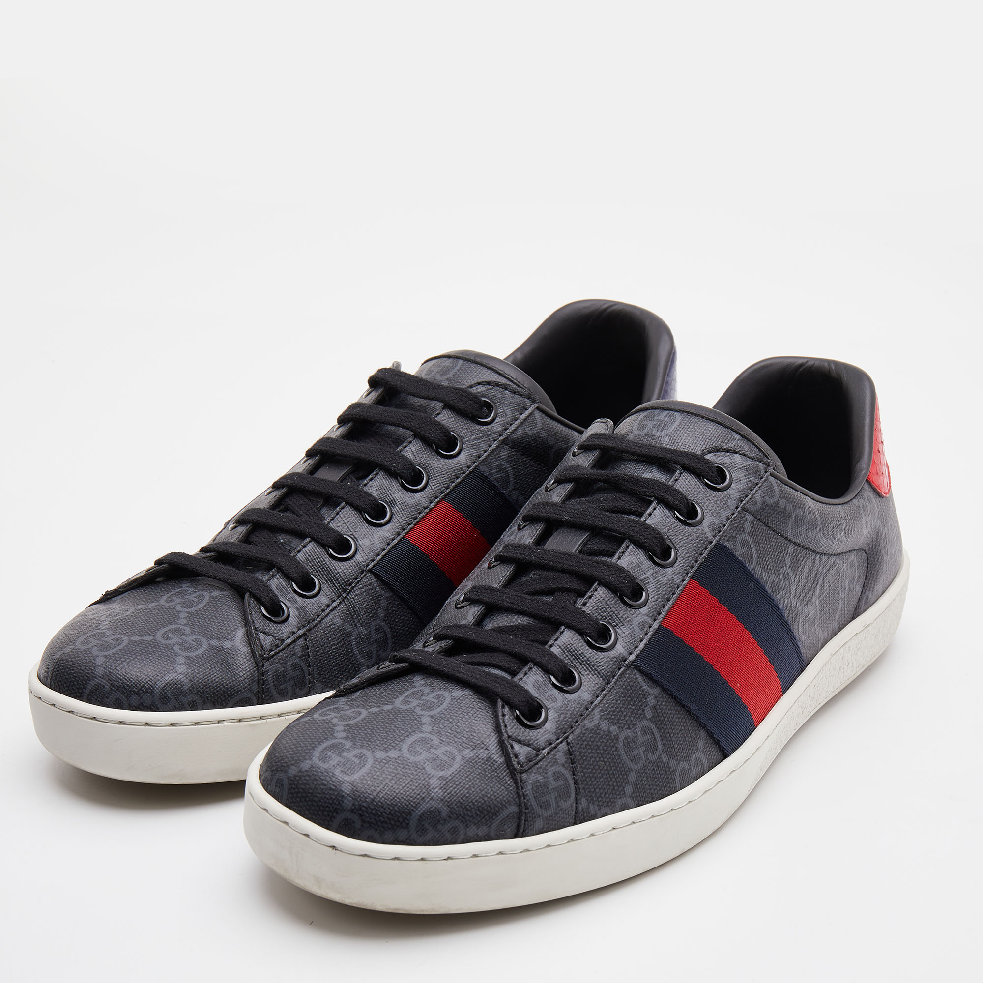 

Gucci Black GG Supreme Canvas Web Ace Low Top Sneakers Size