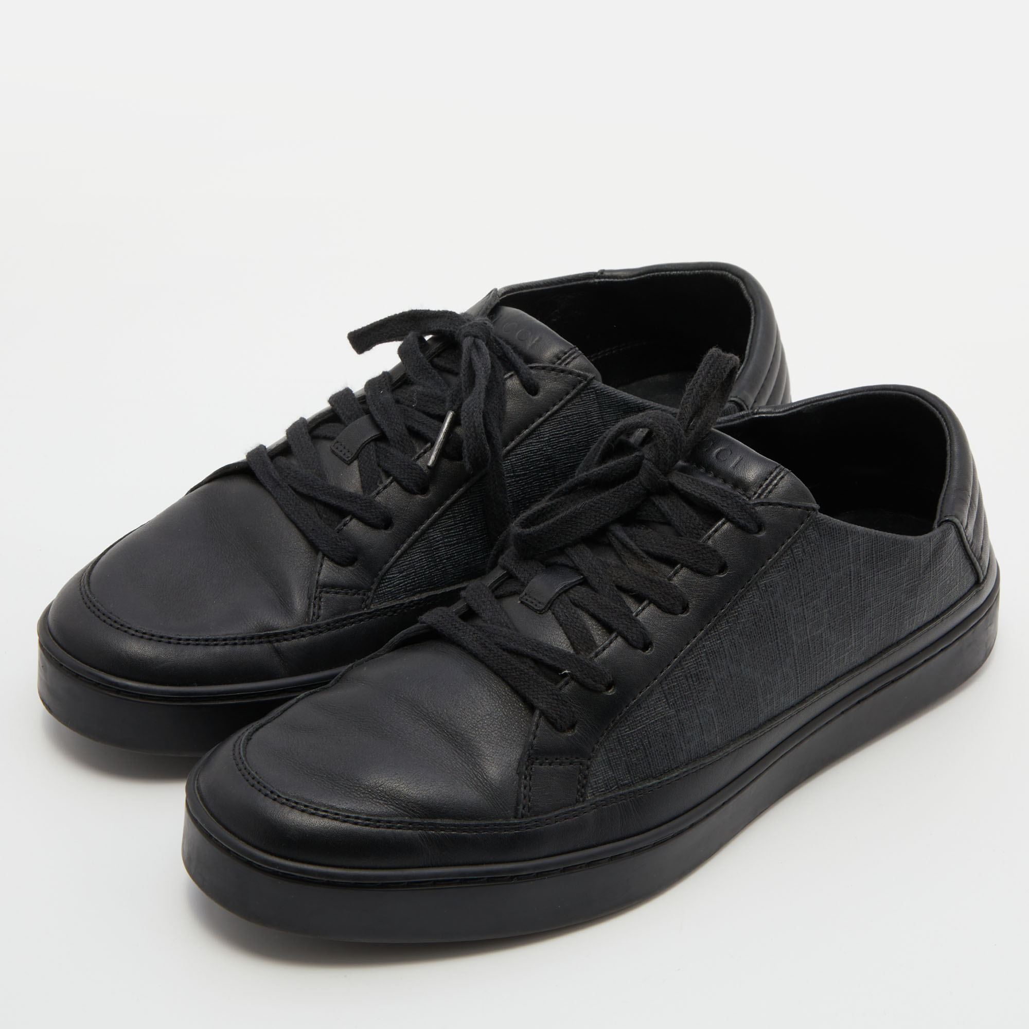 

Gucci Black GG Supreme Canvas and Leather Low Top Sneakers Size