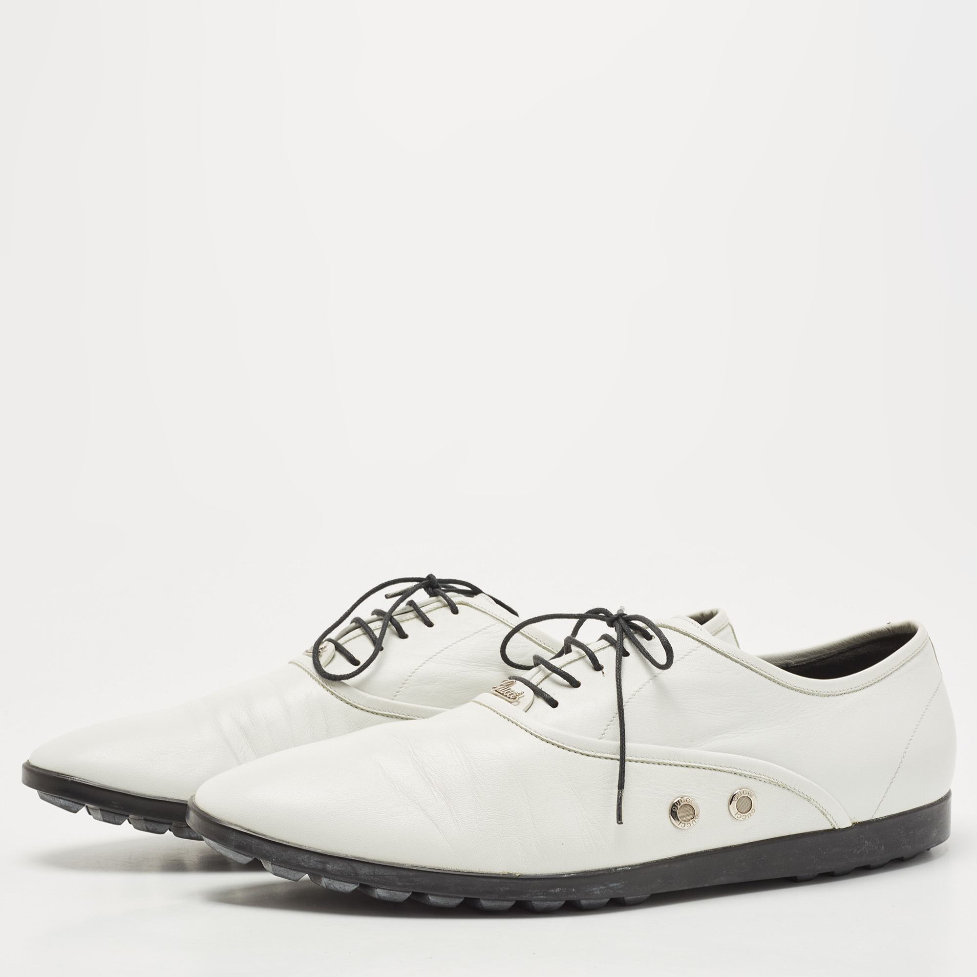 

Gucci White Leather Lace Up Oxfords Size