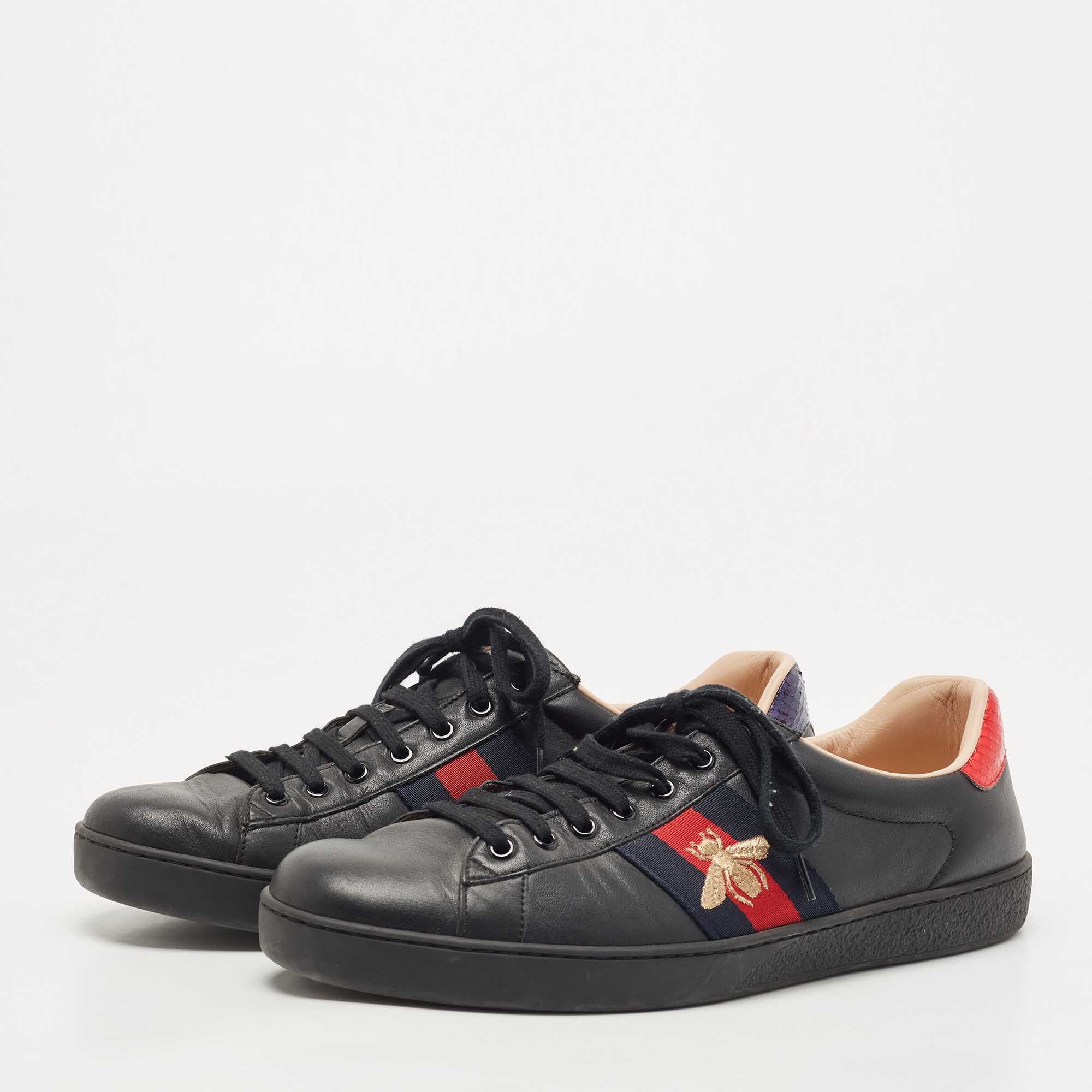 

Gucci Black Leather Ace Low Top Sneakers Size