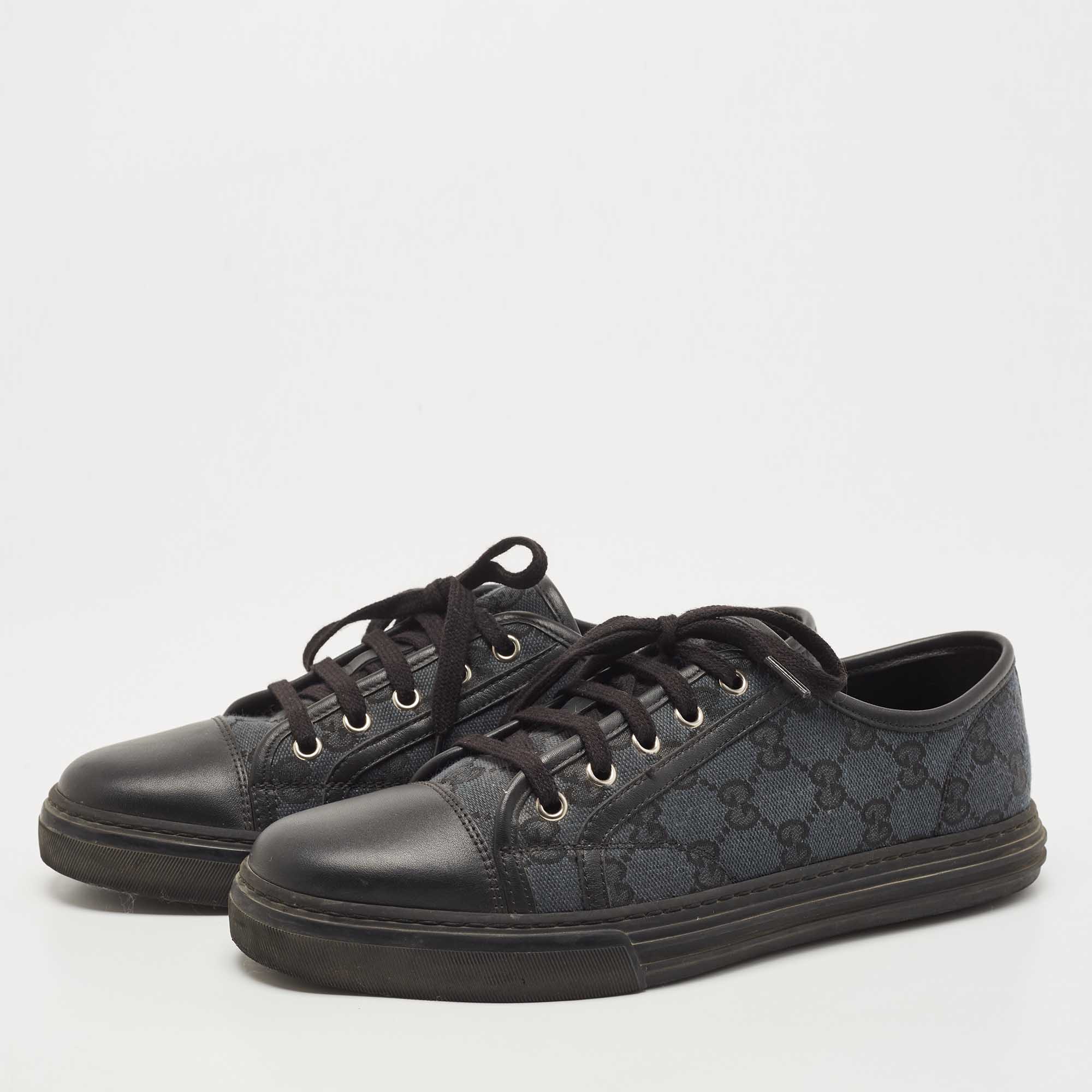 

Gucci Black GG Canvas and Leather Low Top Sneakers Size