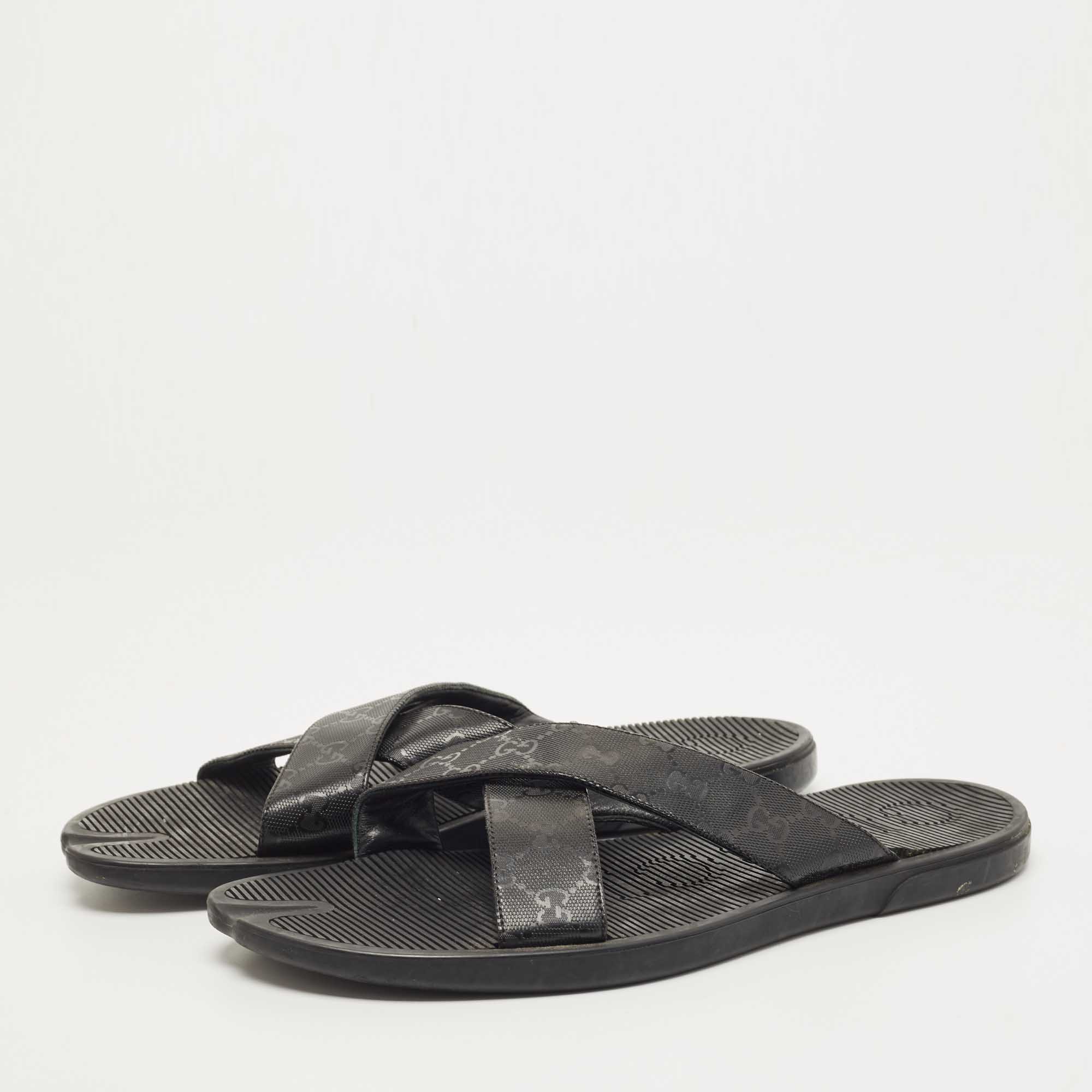 

Gucci Black GG Supreme Canvas Cross Strap Slides Size