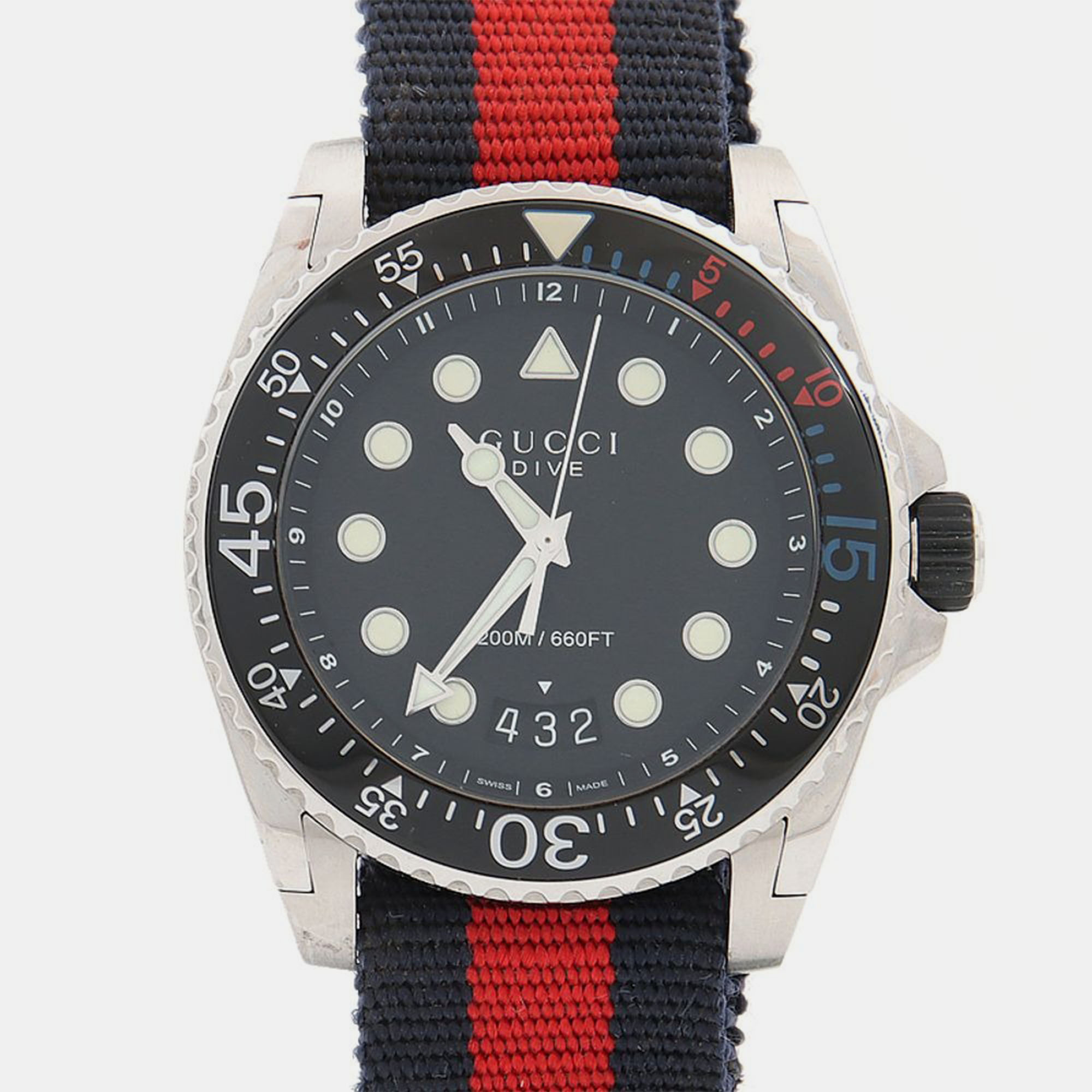 

Gucci Dive 136.2 Quartz Stainless Steel Men's Wristwatch 45 mm, Black