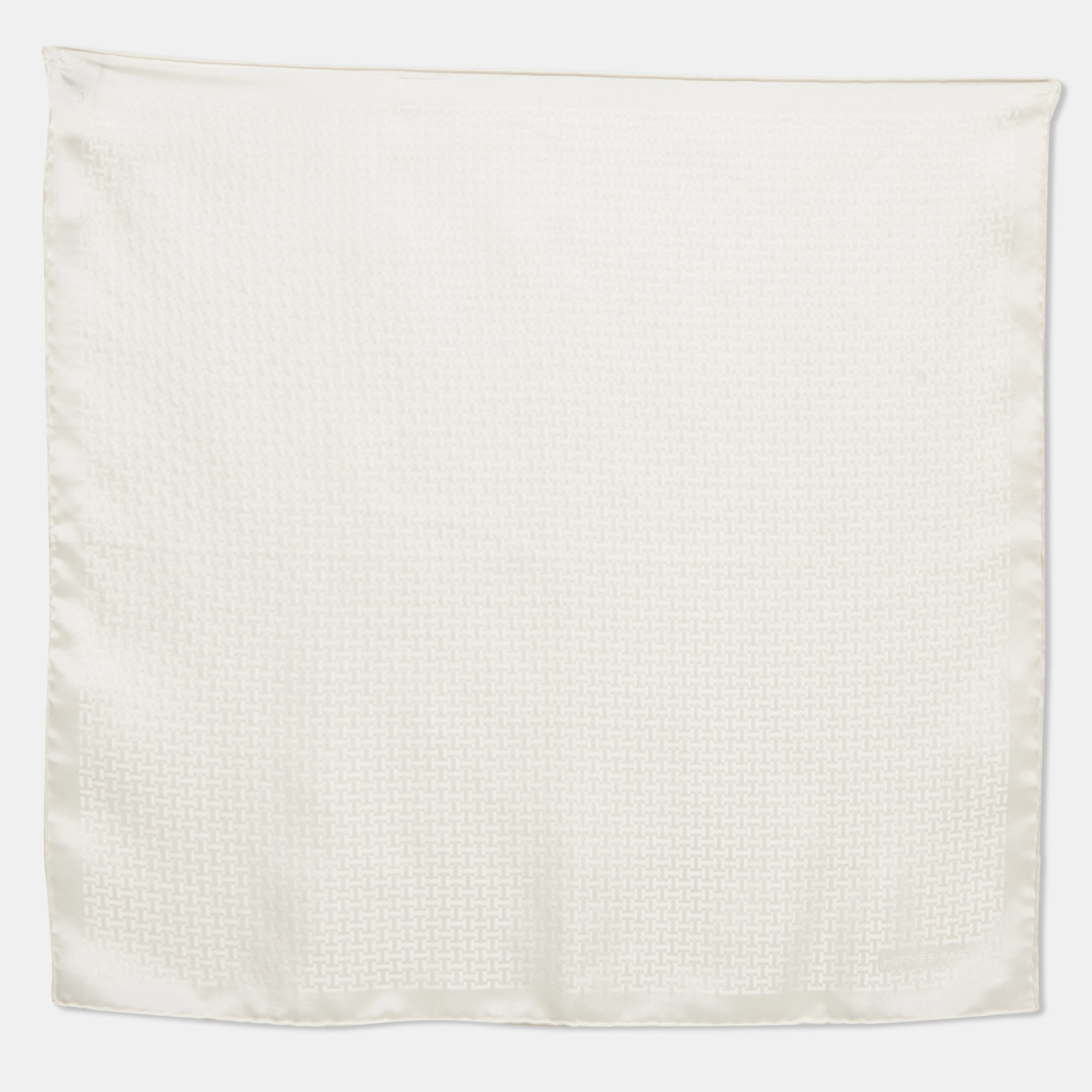 

Hermès Blanc Silk Faconne Upside Down Handkerchief, White