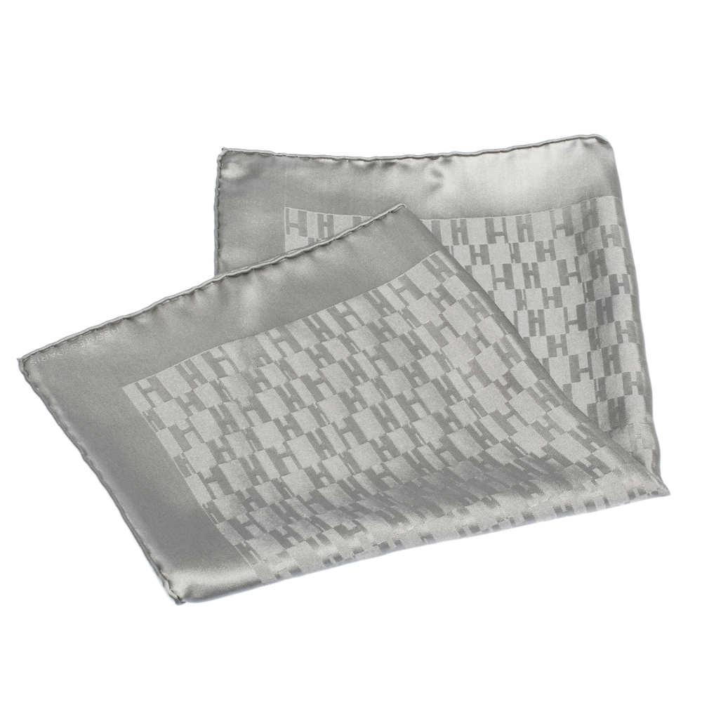 

Hermes Grey Faconnee Grand H Silk Pocket Square