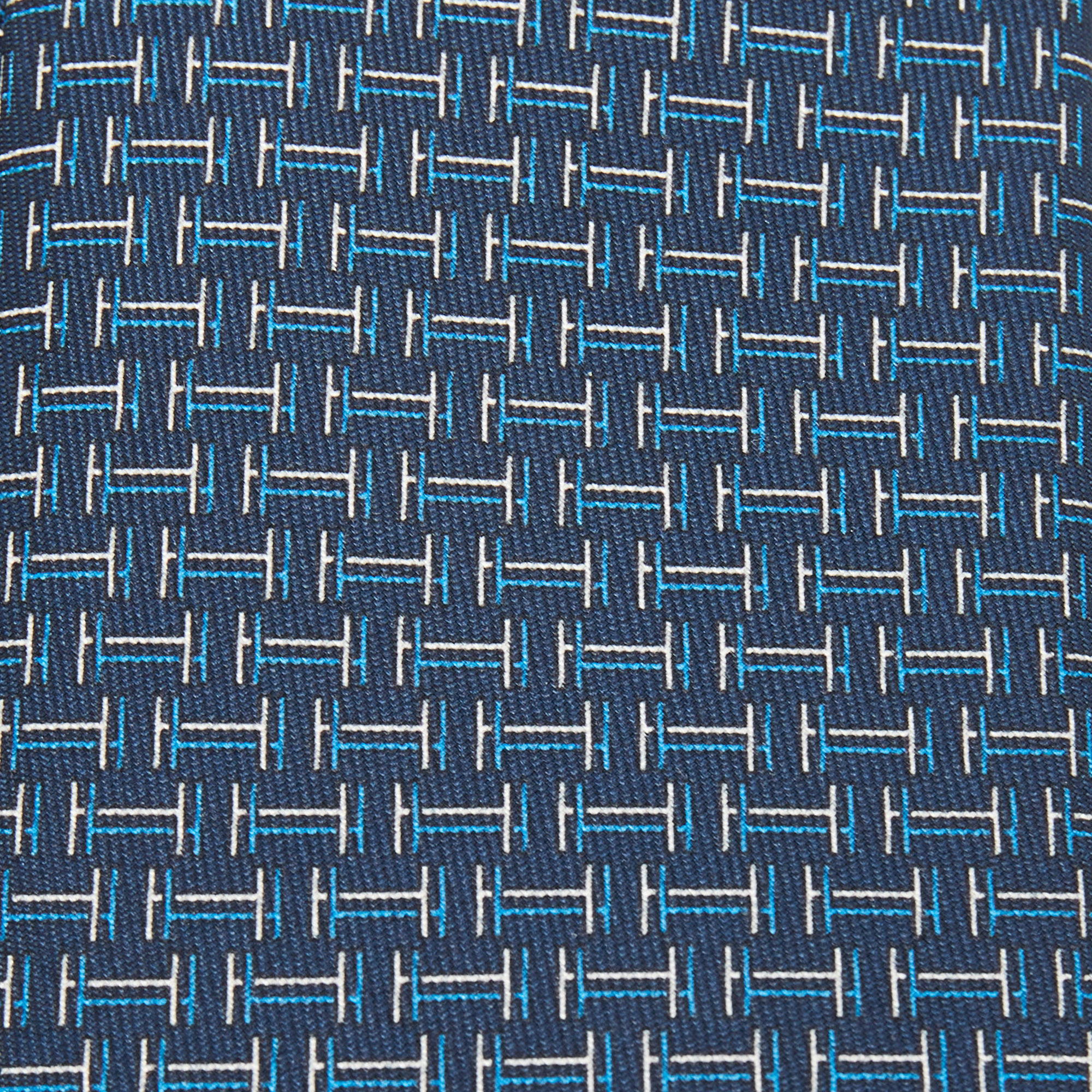 

Hermès Navy Blue 7 Quinte Printed Silk Slim Tie