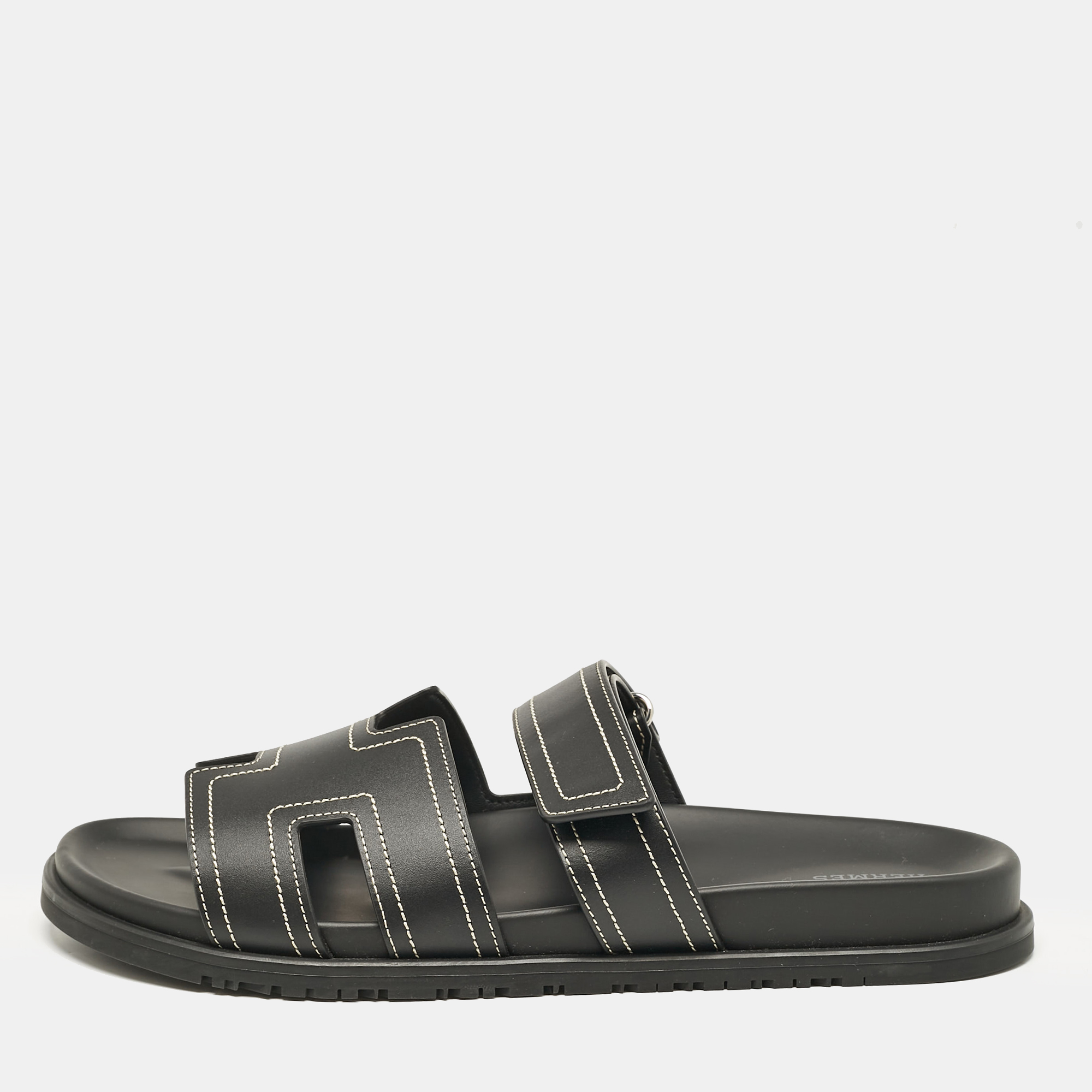 

Hermes Black Leather Chypre Sandals Size