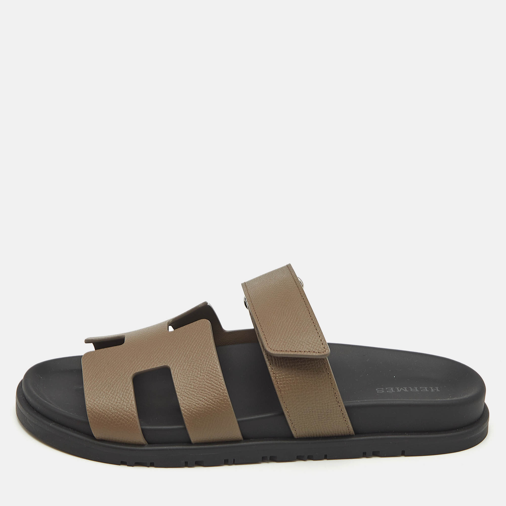 

Hermes Grey Leather Chypre Sandals Size