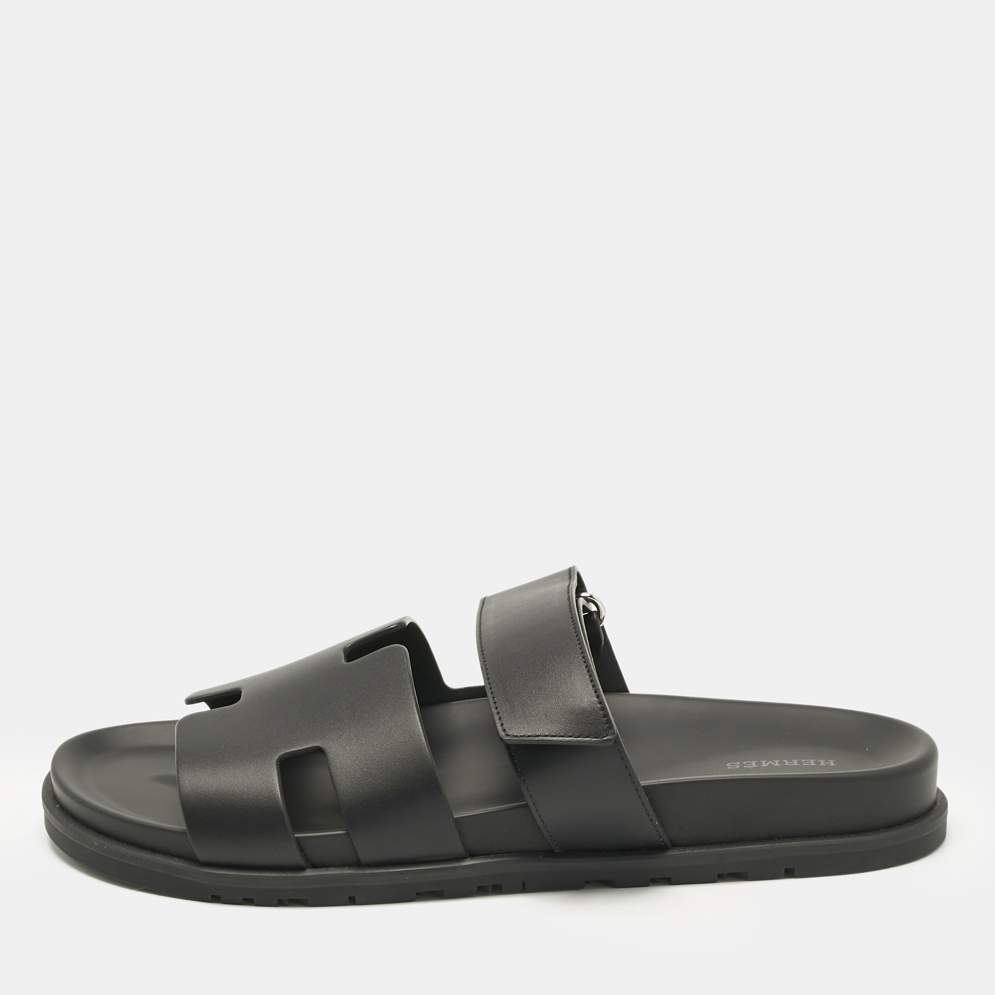 

Hermès Black Leather Chypre Sandals Size
