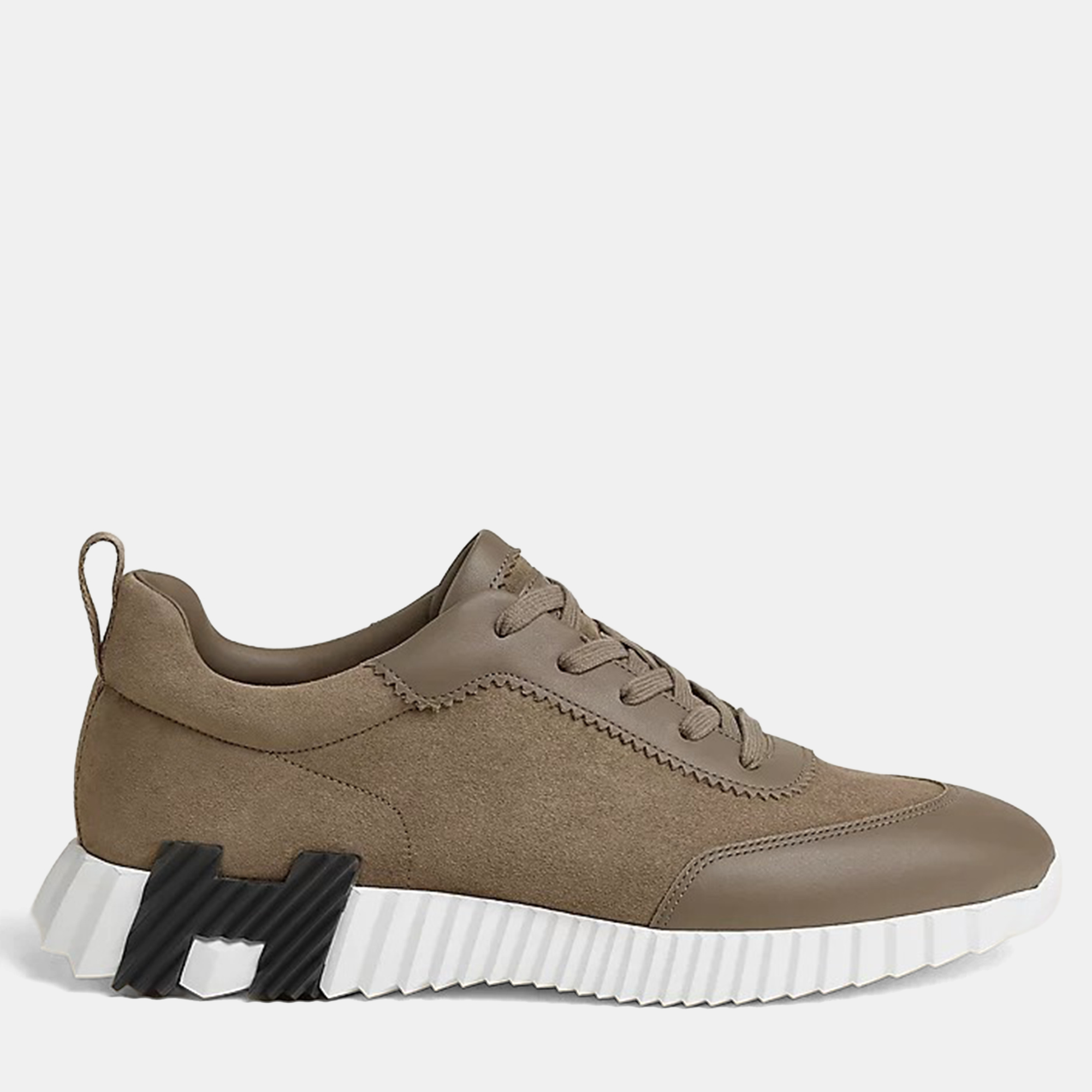

Hermes Bouncing Size  Etoupe Goatskin Sneakers, Brown