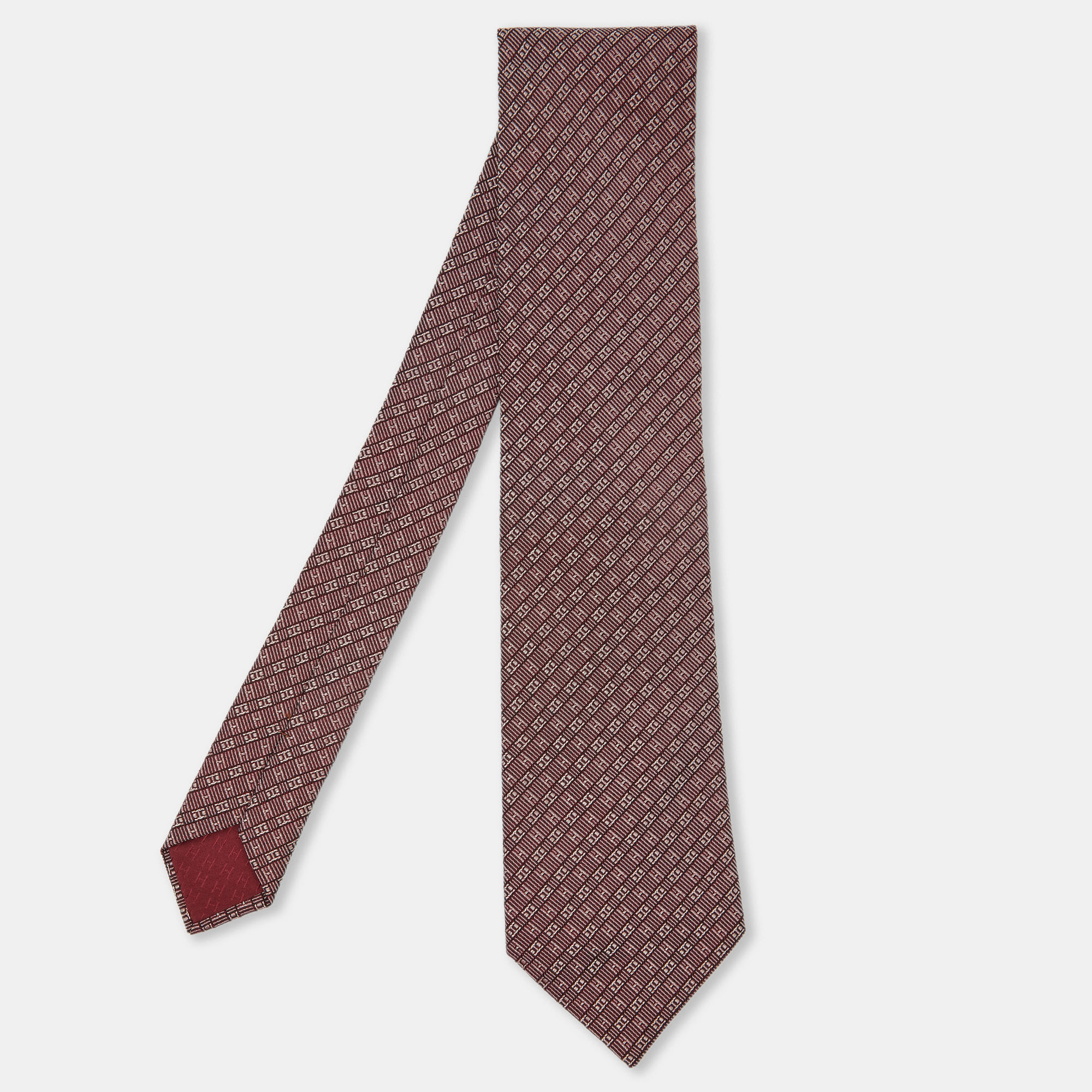 Pre-owned Hermes Maroon H Pattern Silk Tie In Red
