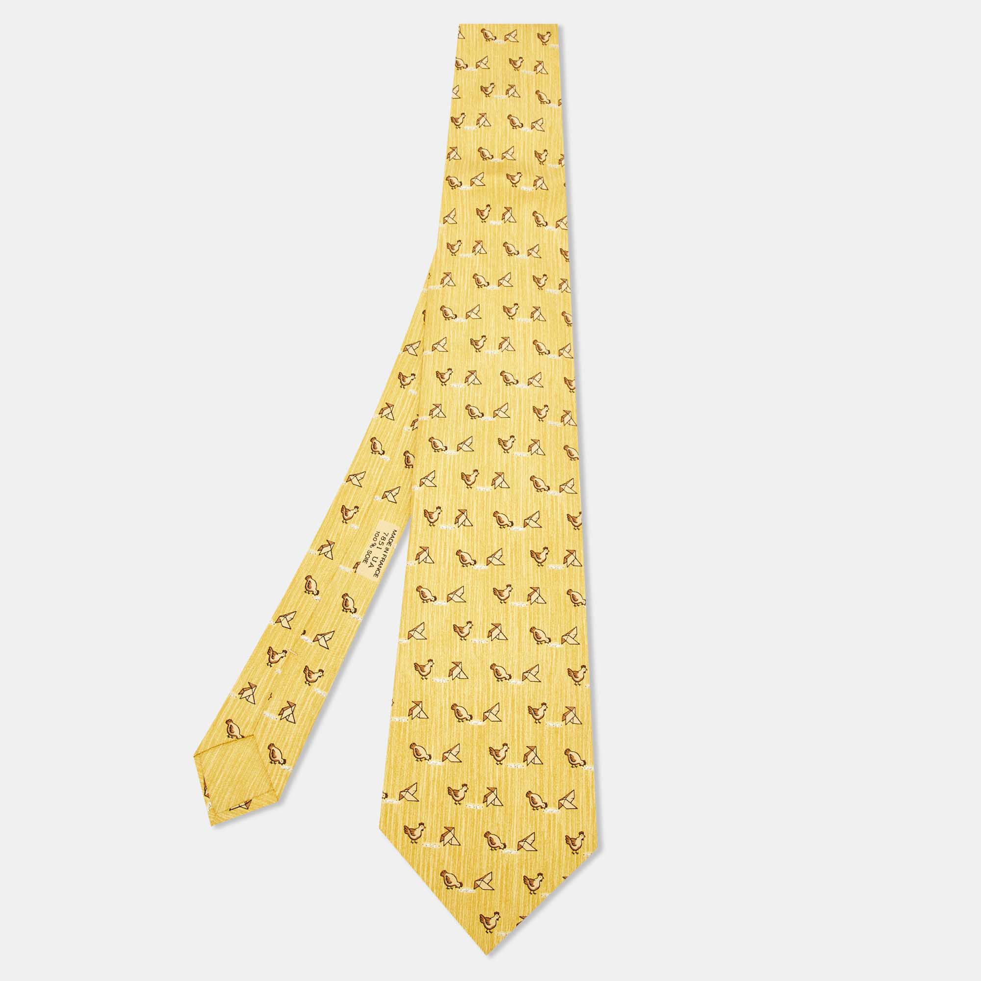 

Hermès Yellow Whimsical Chickens Print Silk Classic Tie