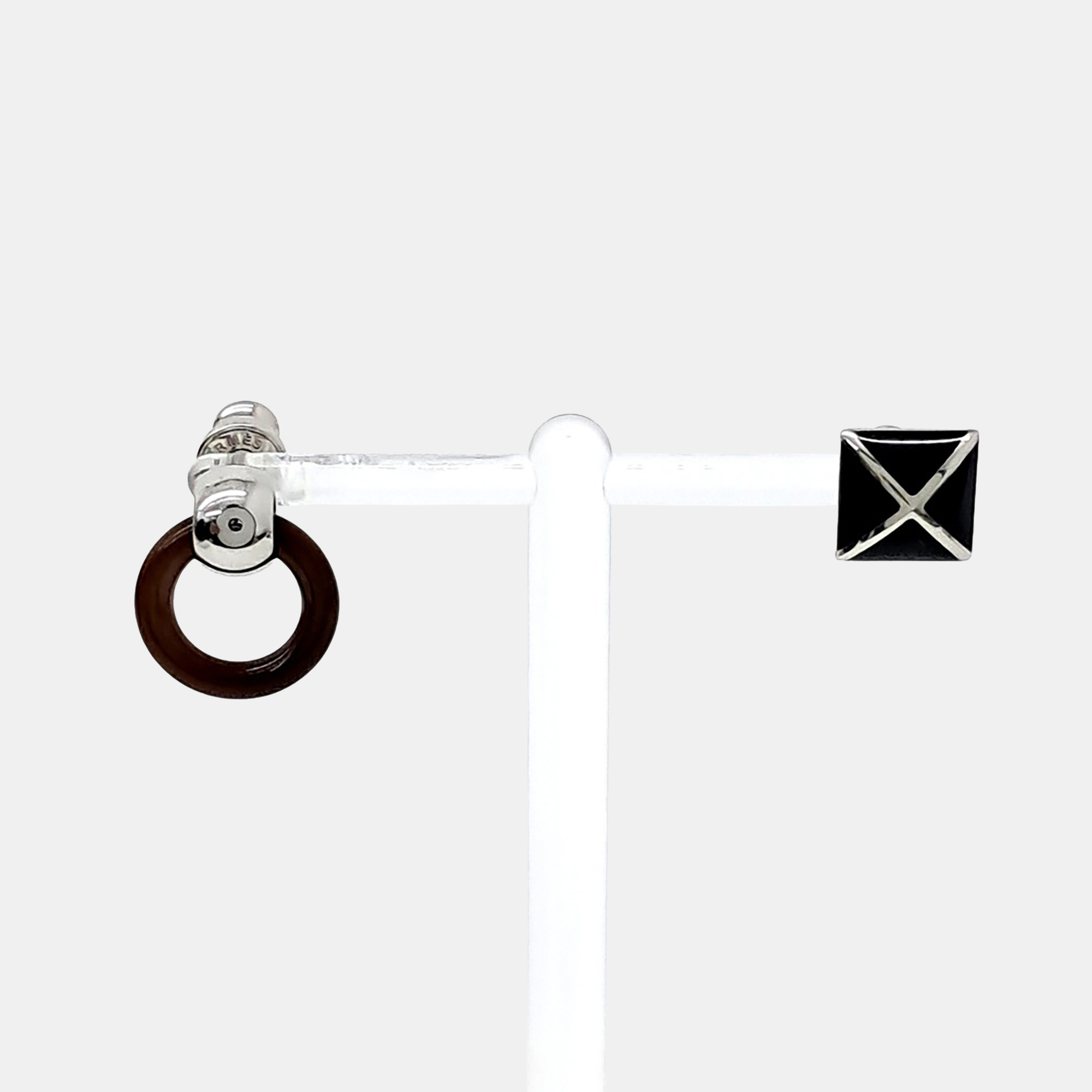 

Hermes Medore XO Silver Sarrings