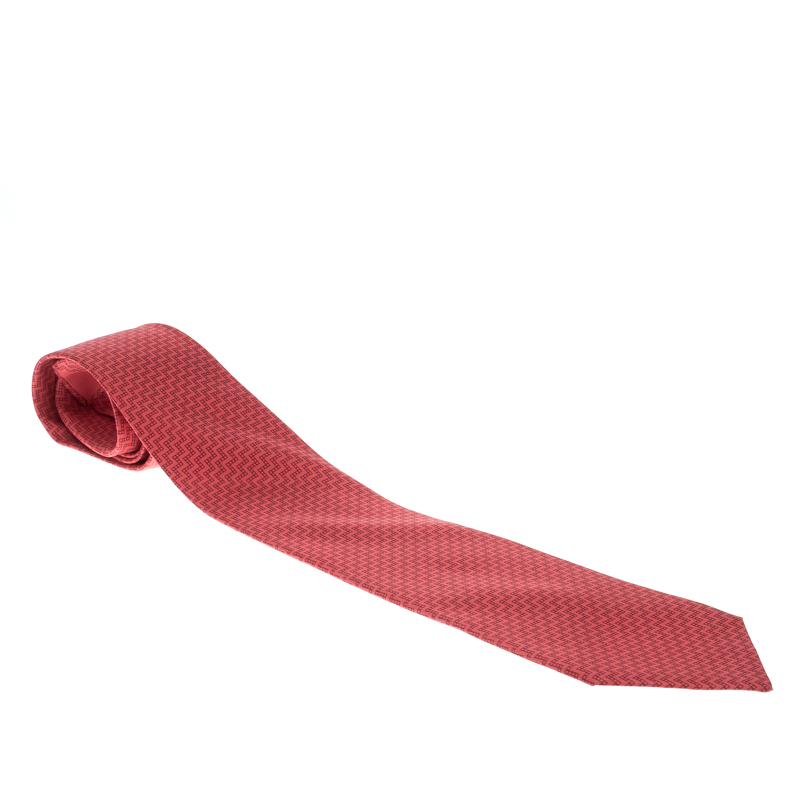 Pre Owned Hermes Red Zig Zag Pattern Silk Tie