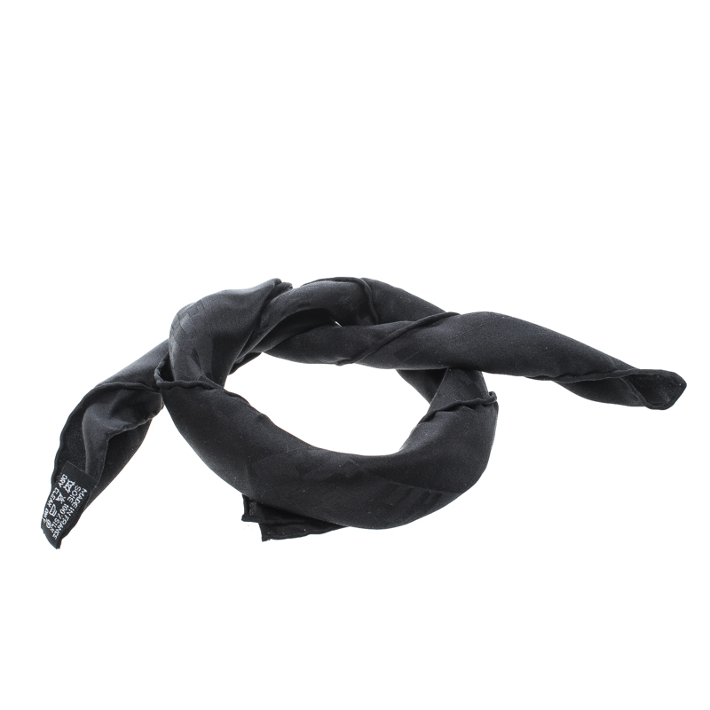 Pre Owned Hermes Black Grand H Pattern Silk Jacquard Pocket Square