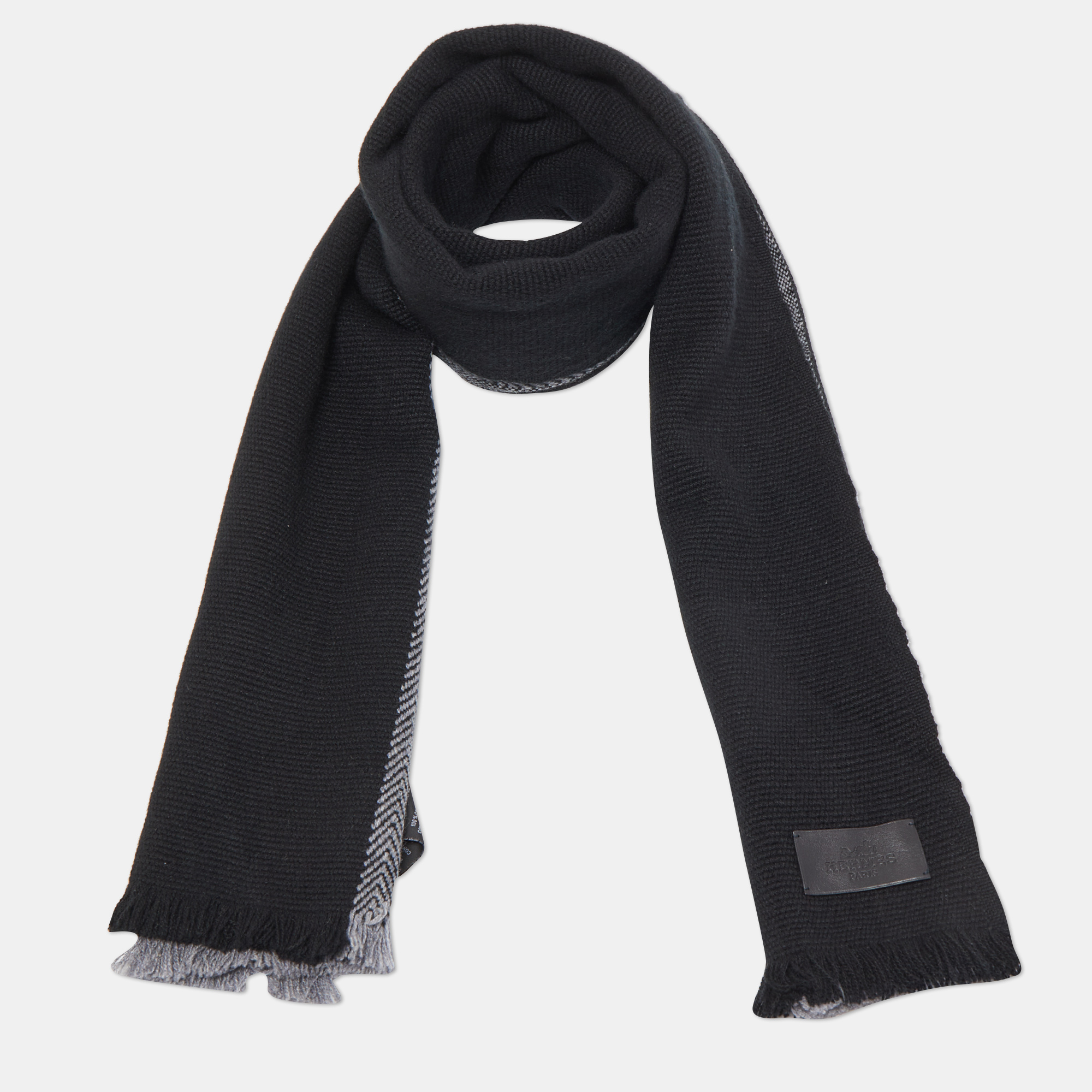 

Hermes Black Colorblock Chevron Cashmere Muffler