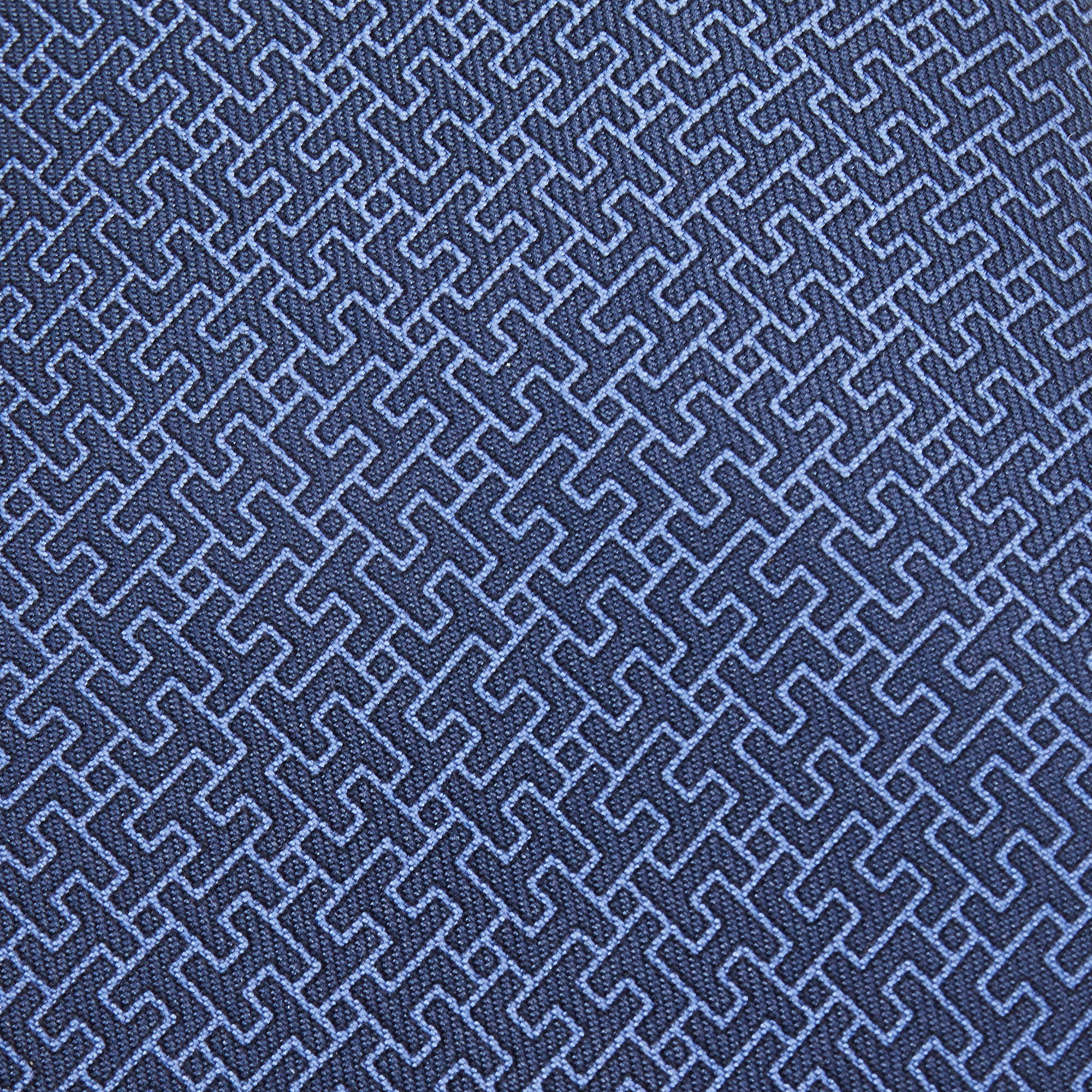 

Hermès Navy Blue Labyrinth H Printed Silk Slim Tie