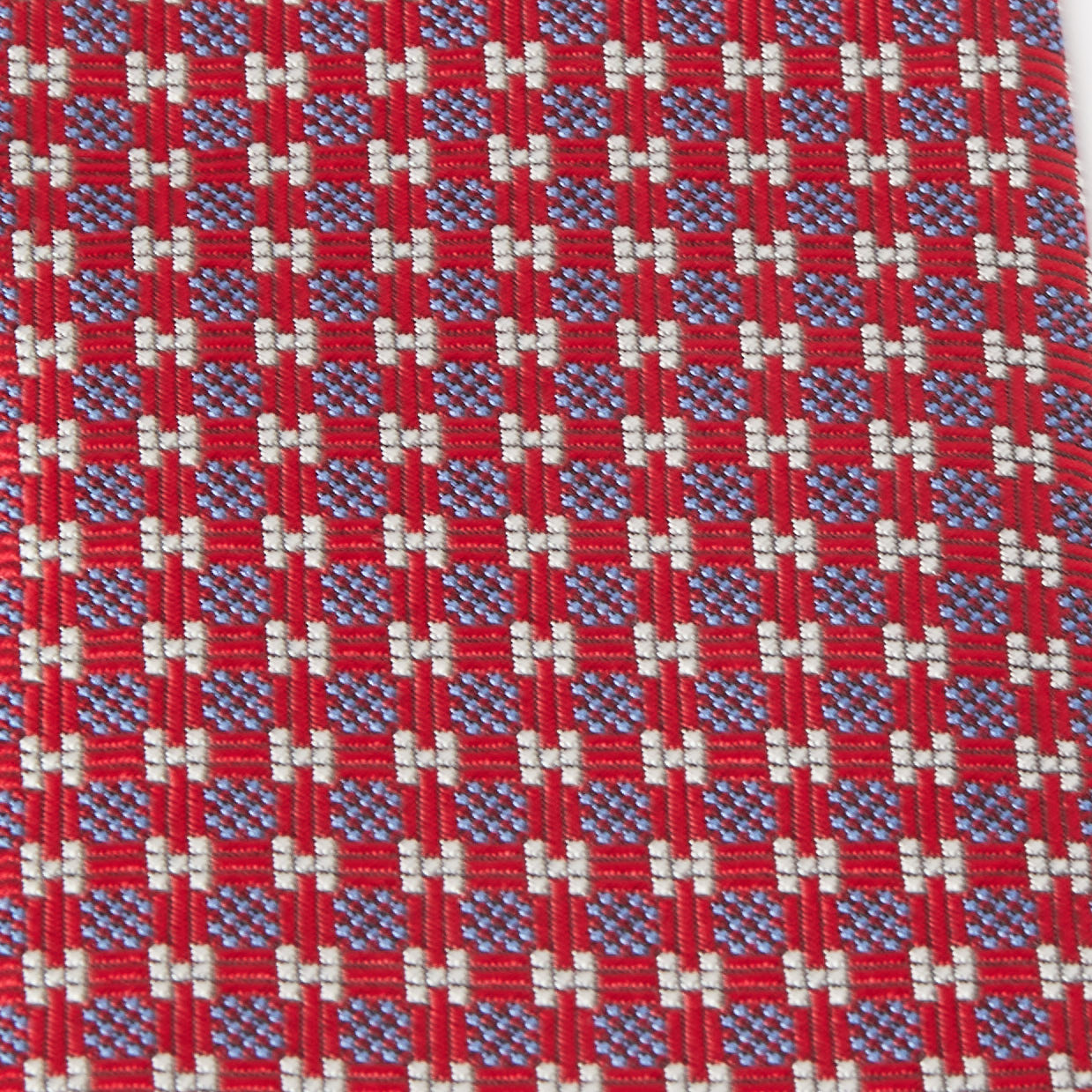 

Hermès Red 7 H Cheval a la Couverture Silk Jacquard Slim Tie