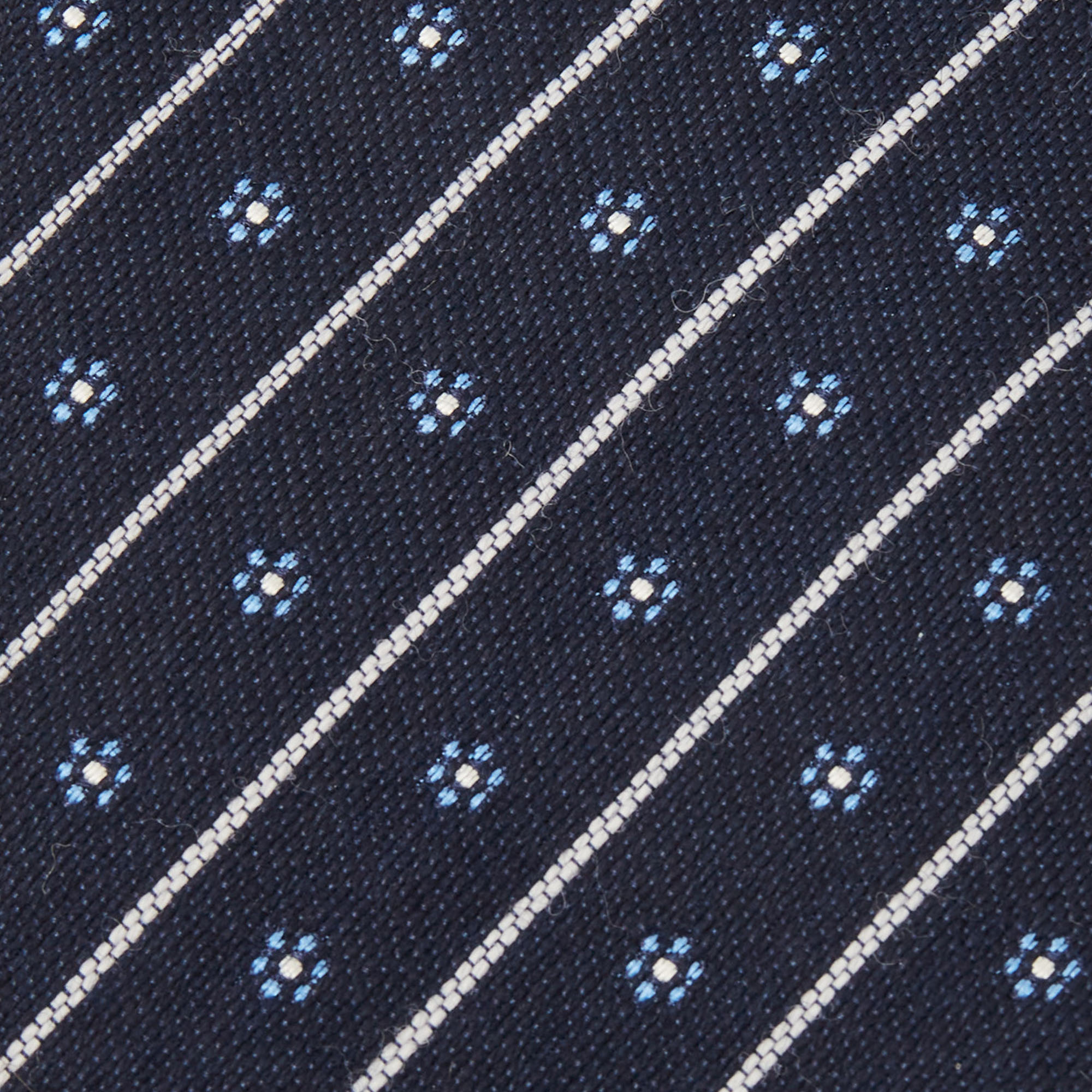 

Hermès Navy Blue Fleurs En Club Silk & Wool Jacquard Slim Tie