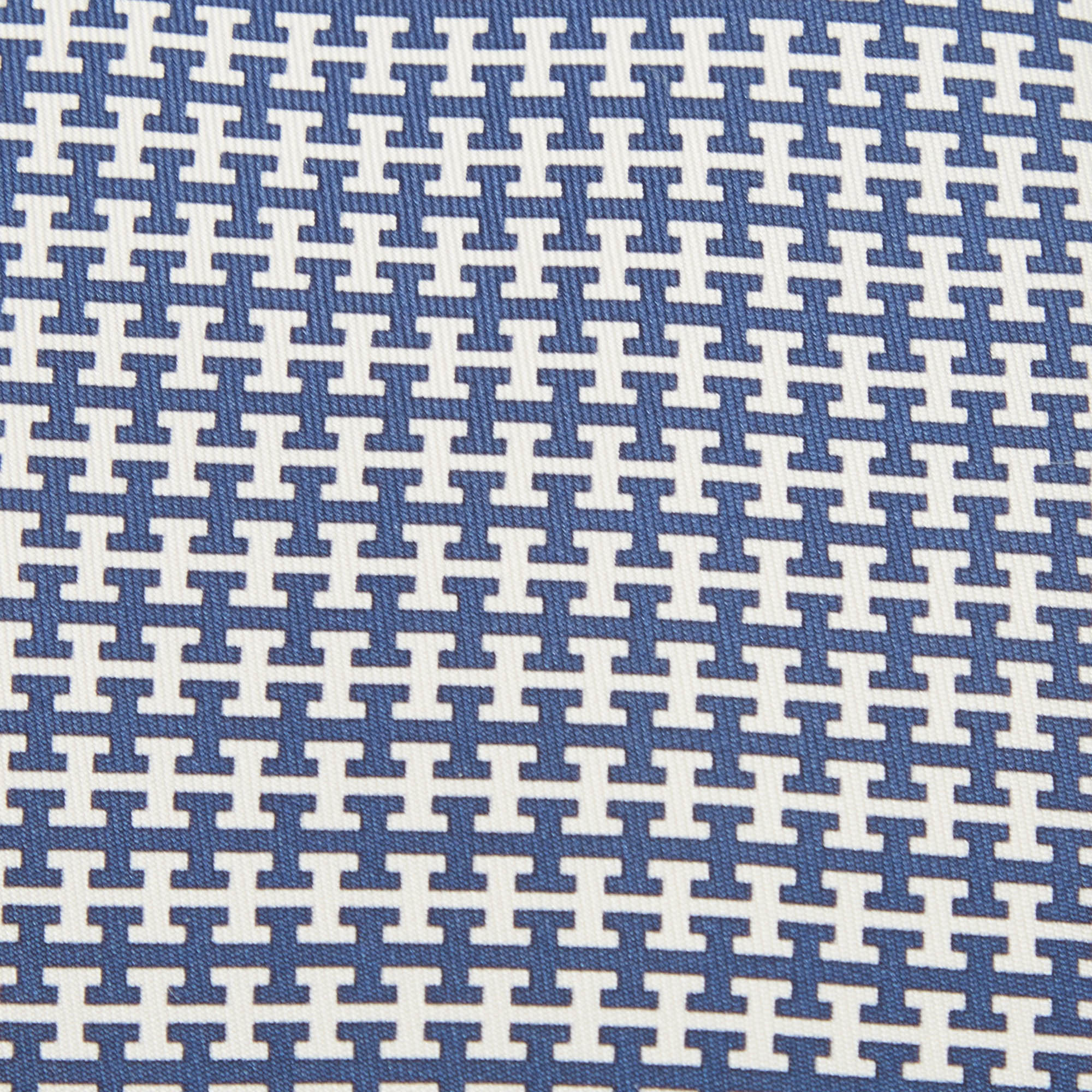 

Hermes Navy Blue H Print Silk Traditional Tie