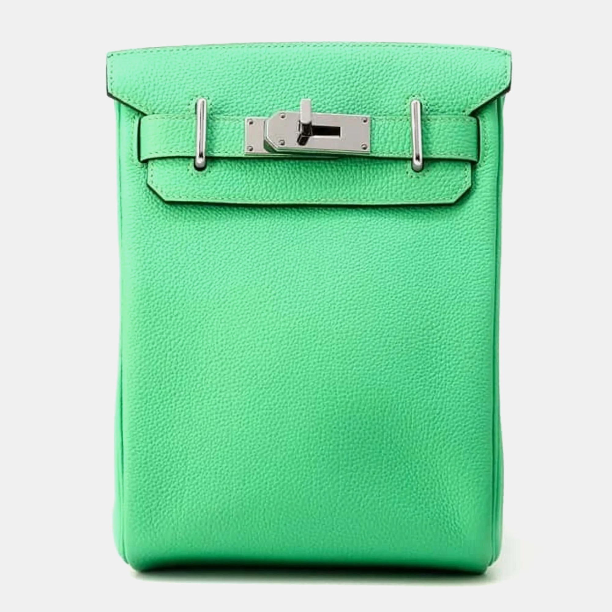 

Hermes Vert Togo Leather Kelly Akkad PM Shoulder Bag, Green