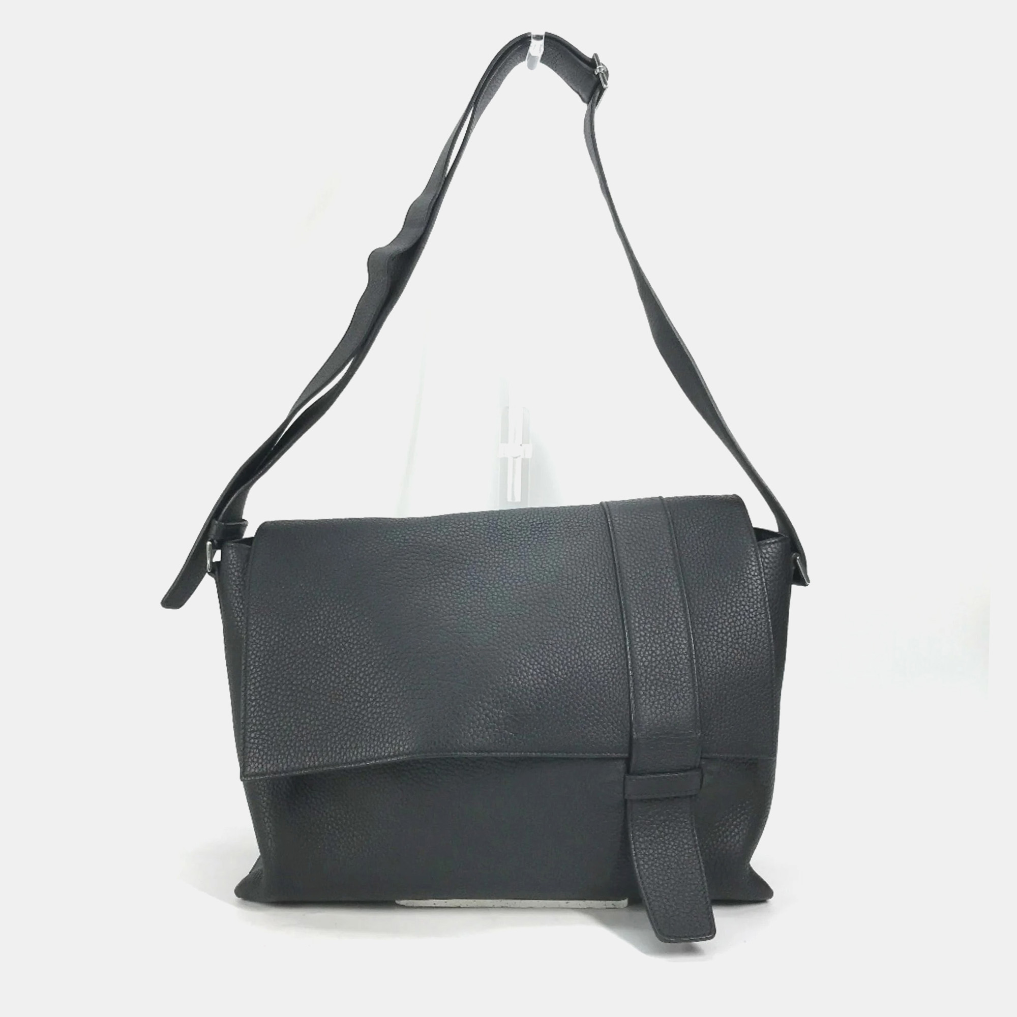 

Hermes Sac Alfred 35 Black Taurillon Clemence Leather Messenger Bag