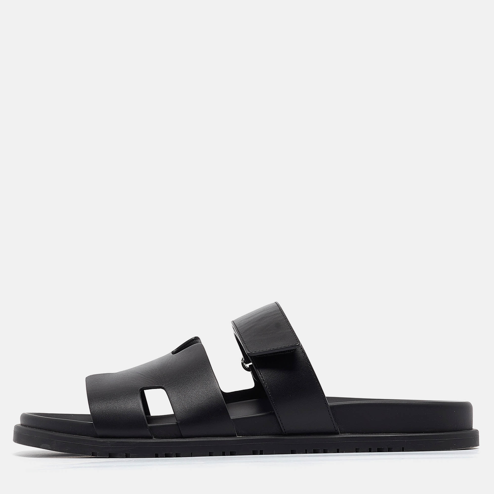 

Hermes Black Leather Chypre Sandals Size