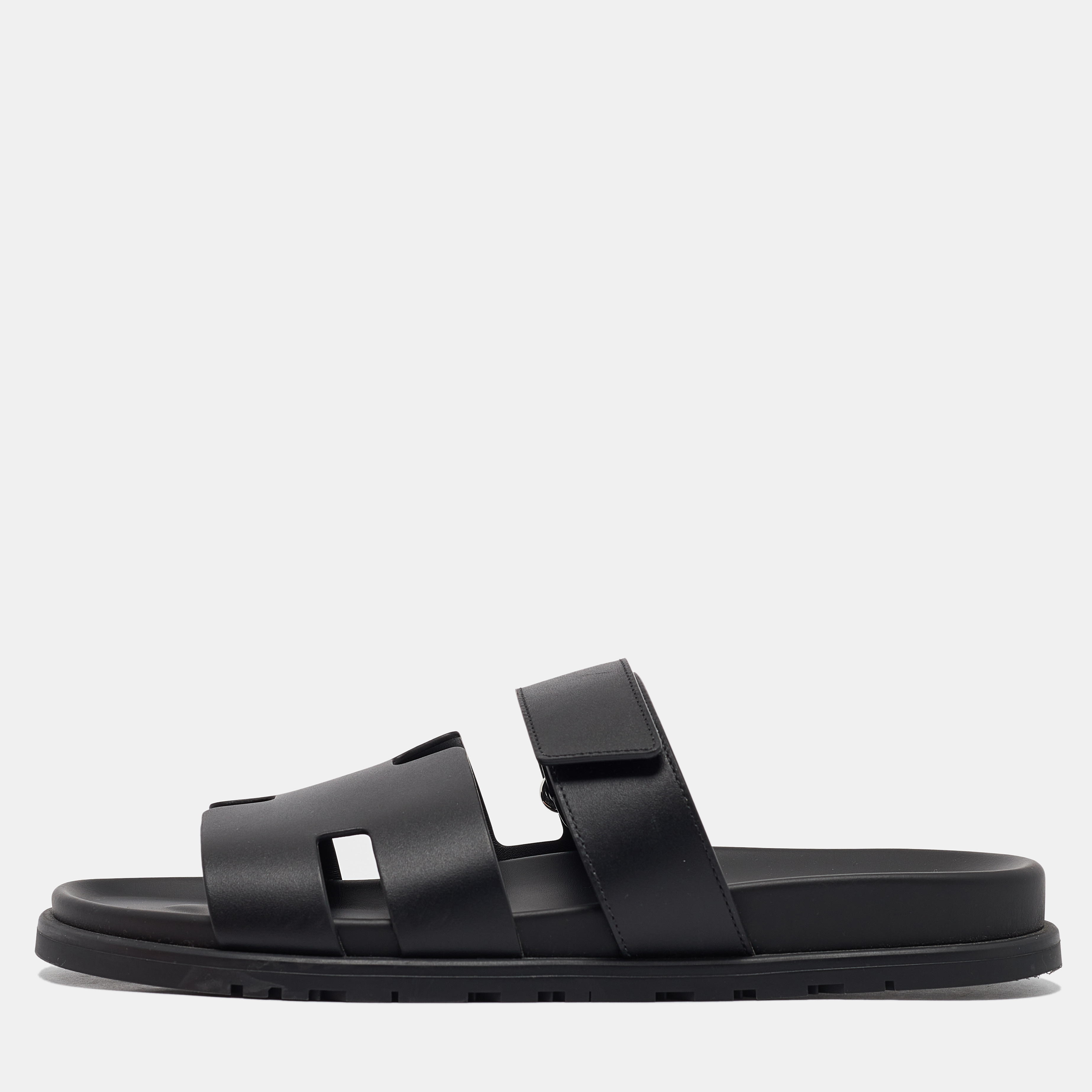 

Hermes Black Leather Chypre Sandals Size