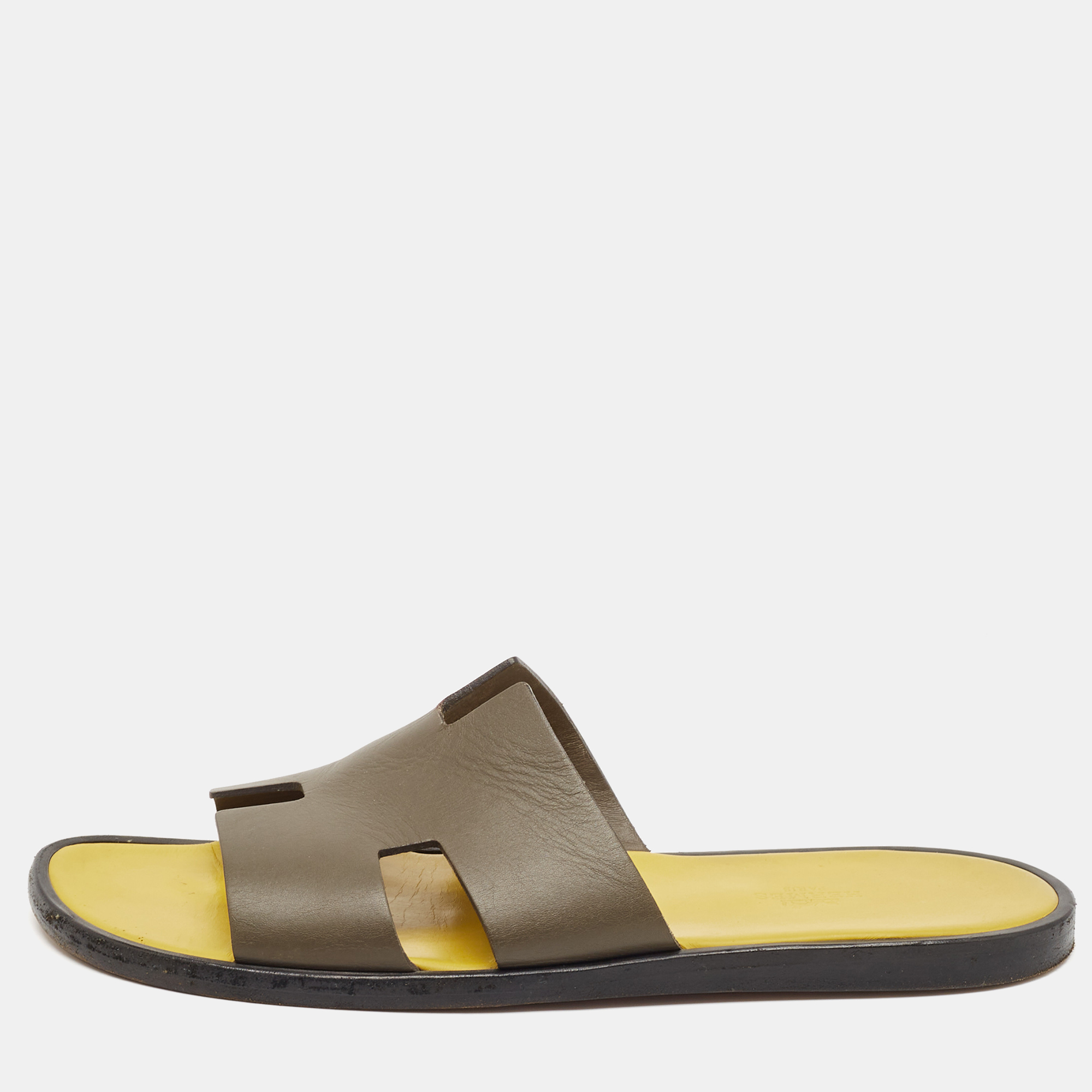 

Hermes Grey Leather Izmir Flat Slides Size