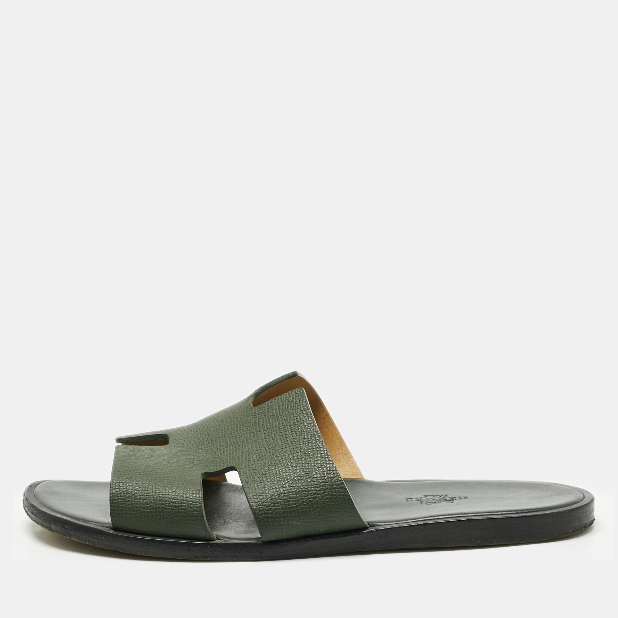 

Hermes Green Leather Izmir Flat Slides Size
