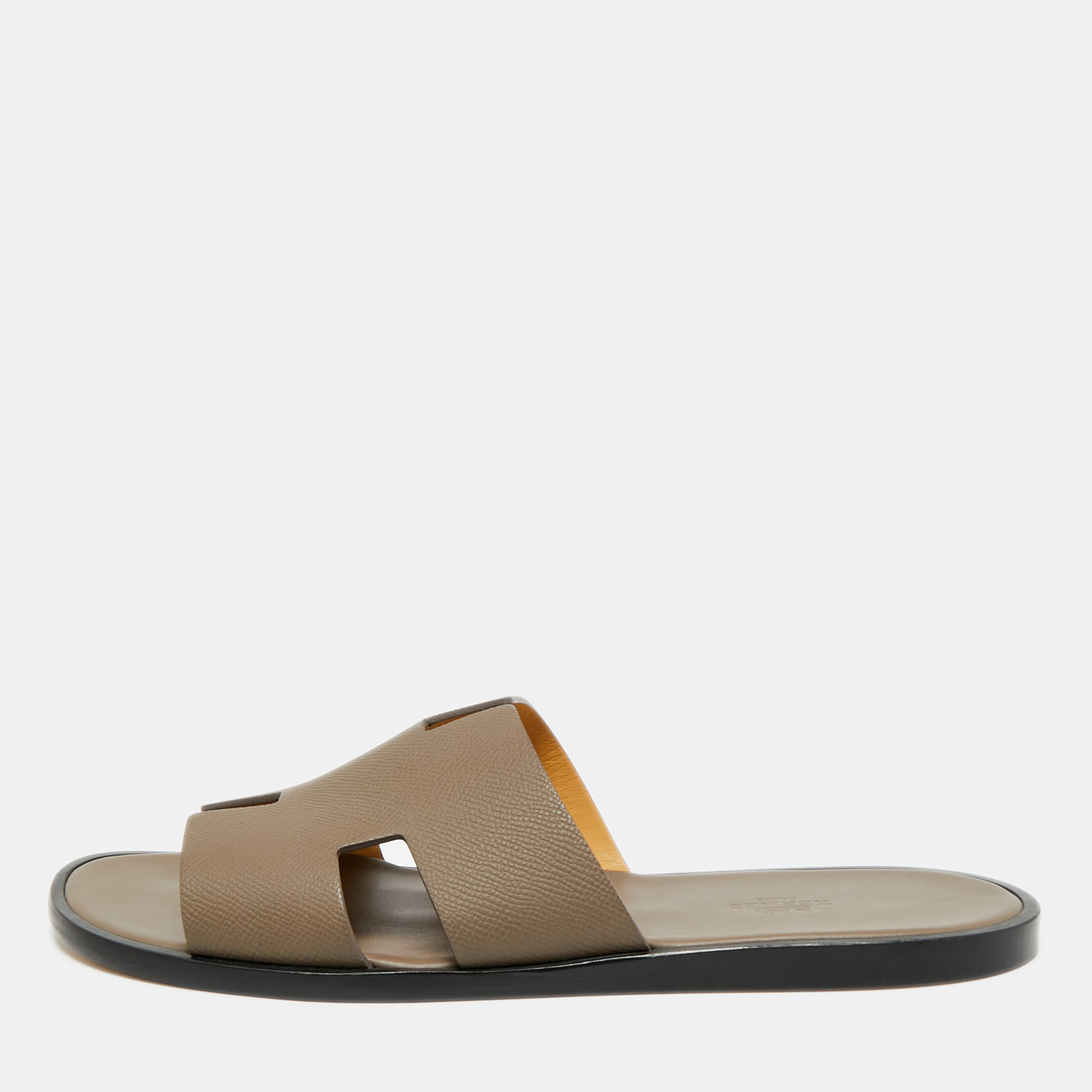 

Hermes Brown Leather Izmir Flat Slides Size