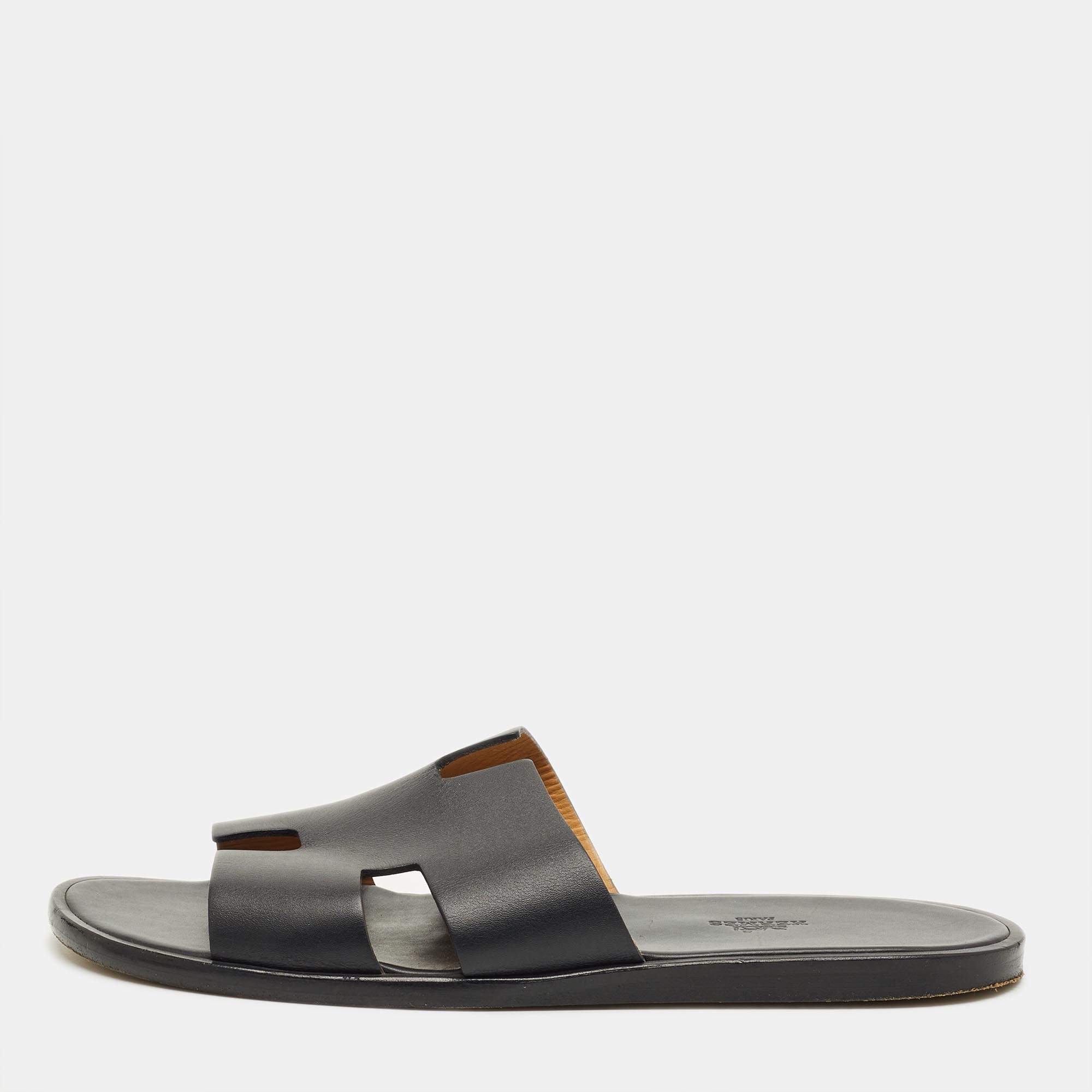 Click to view more detailed imagery on our partner's website Pre-owned Hermes Hermès Izmir Black Leather Flat Sandals Size 44