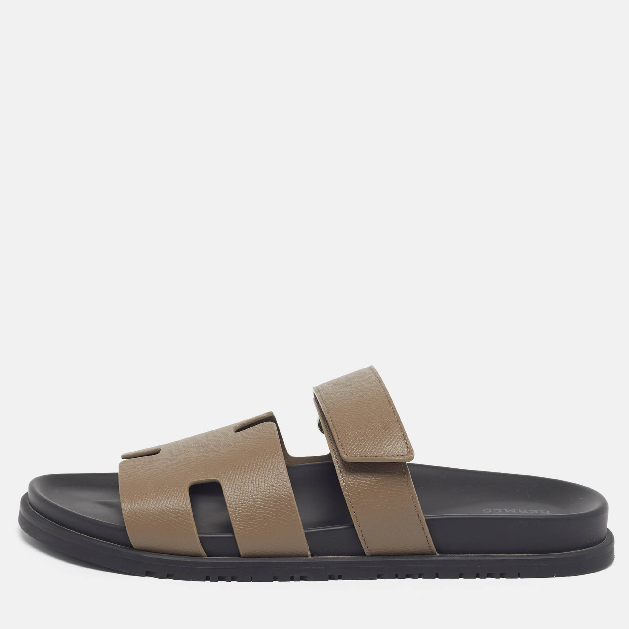 

Hermes Chypre Size  Grey Leather Flat Sandals
