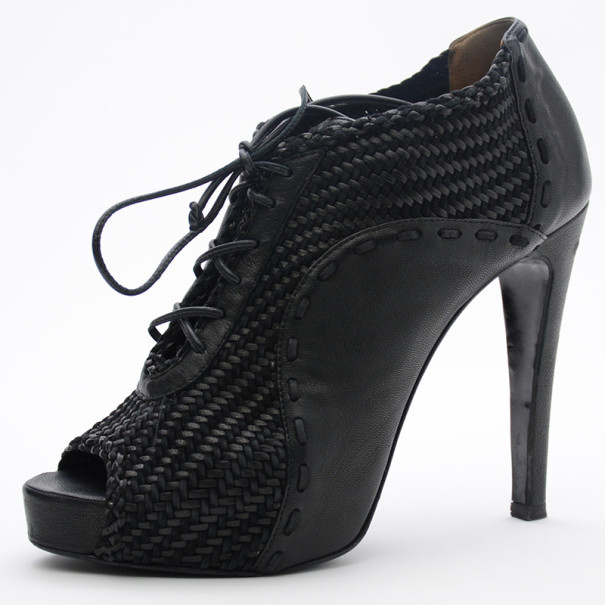 مملوكة مسبقًا Hermes Black Woven Lace Up Peep Toe Booties Size 37