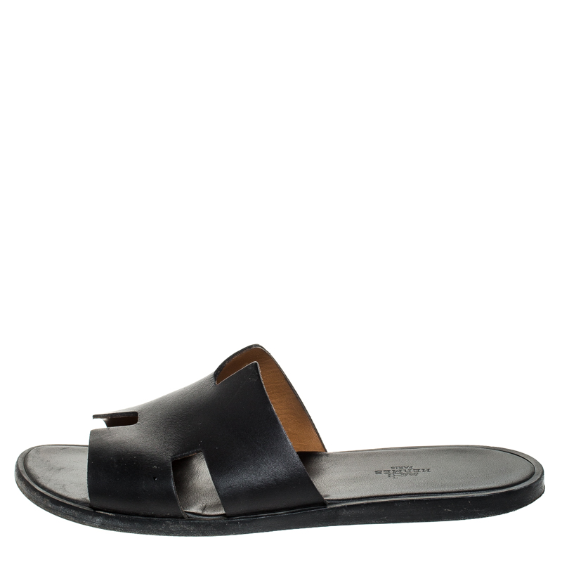 

Hermes Black Leather Izmir Flat Slides Size