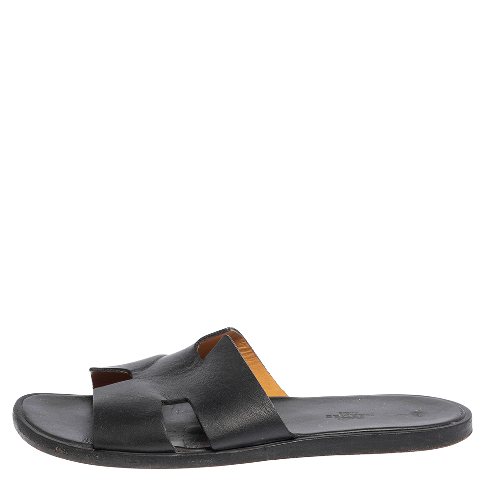 

Hermès Black Leather Izmir Sandals Size