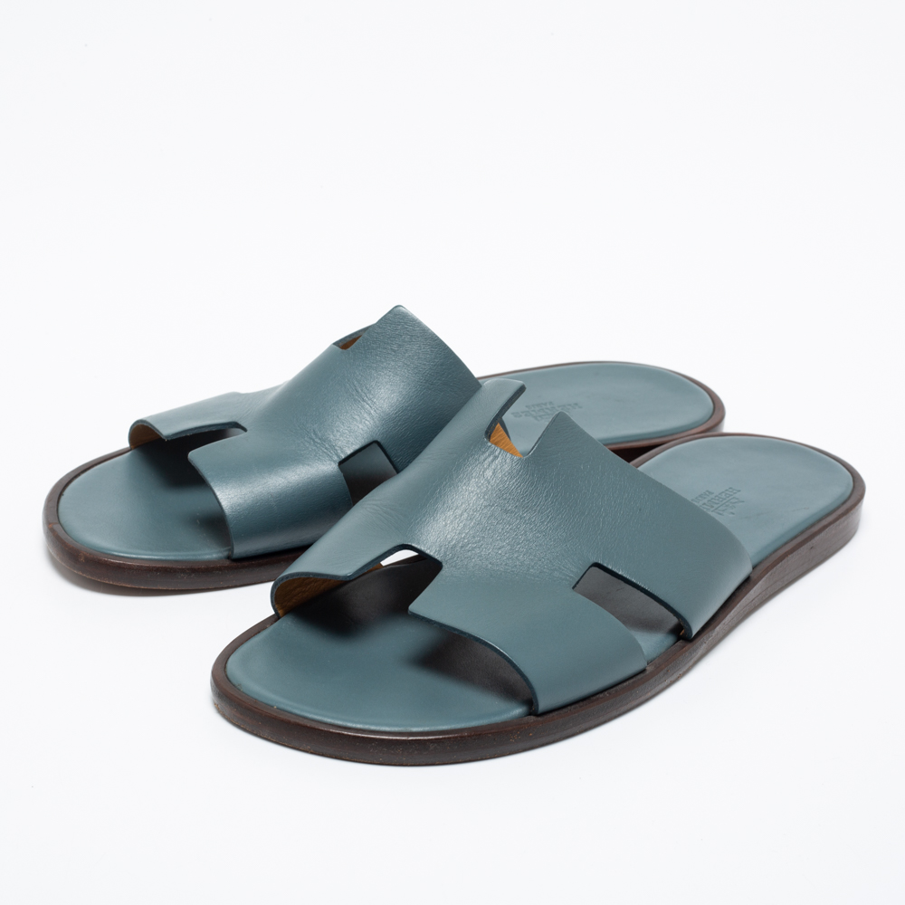 

Hermes Grey Leather Izmir Flat Sandals Size