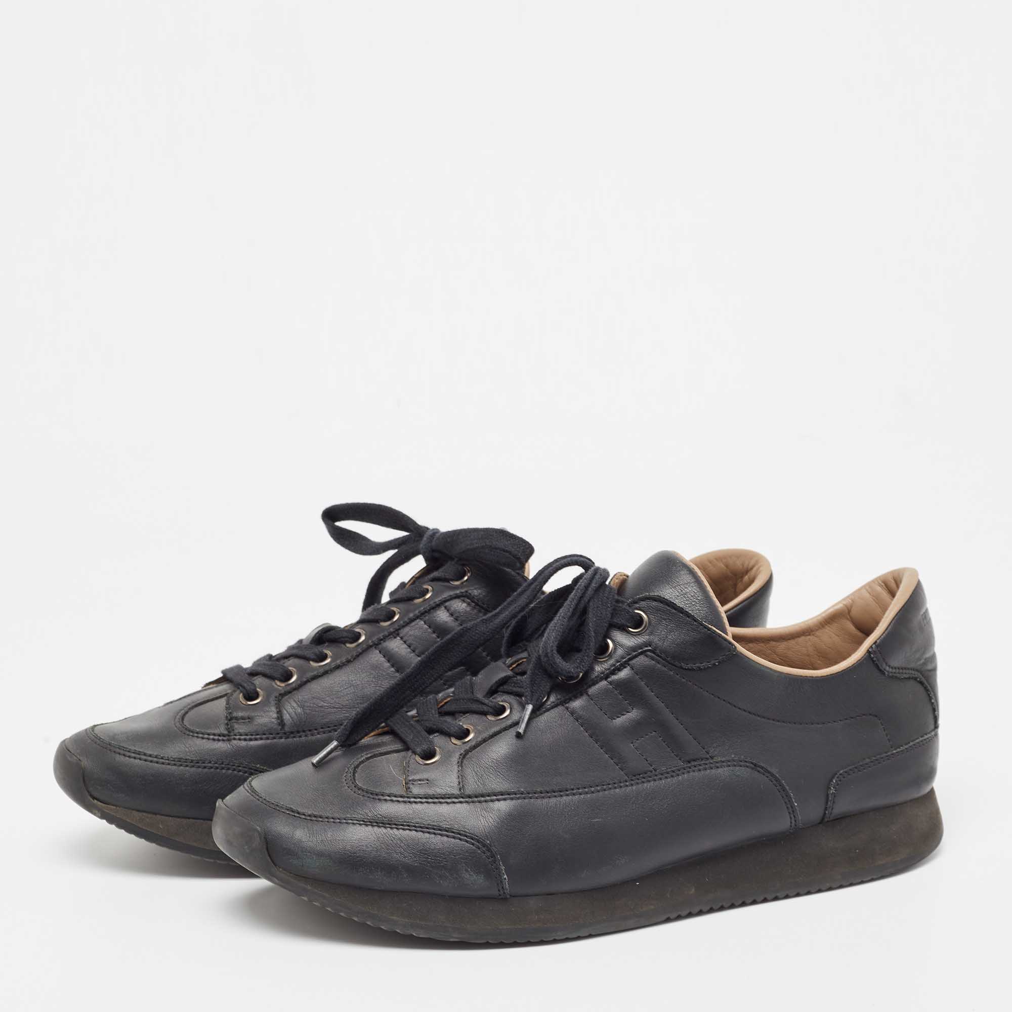 

Hermes Black Leather Quicker Low Top Sneakers Size