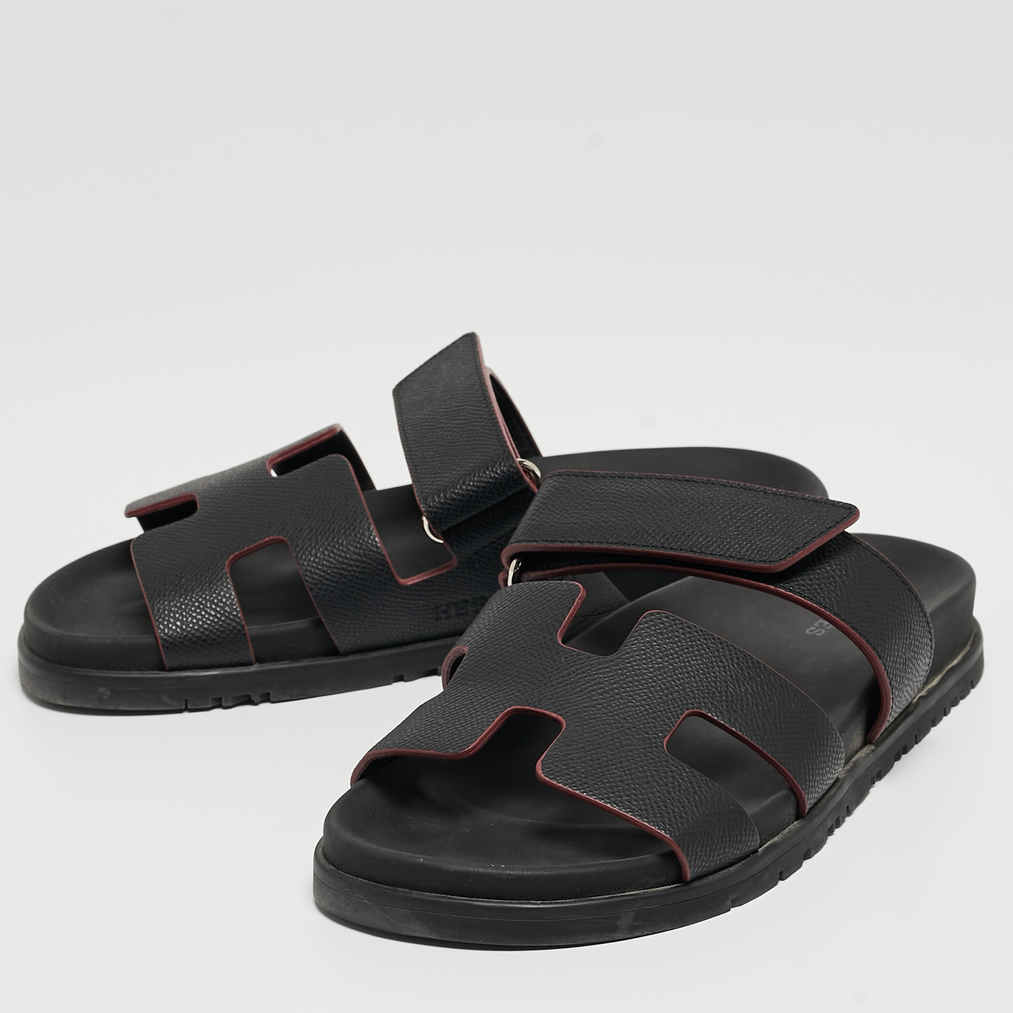 

Hermes Black Leather Chypre Sandals Size