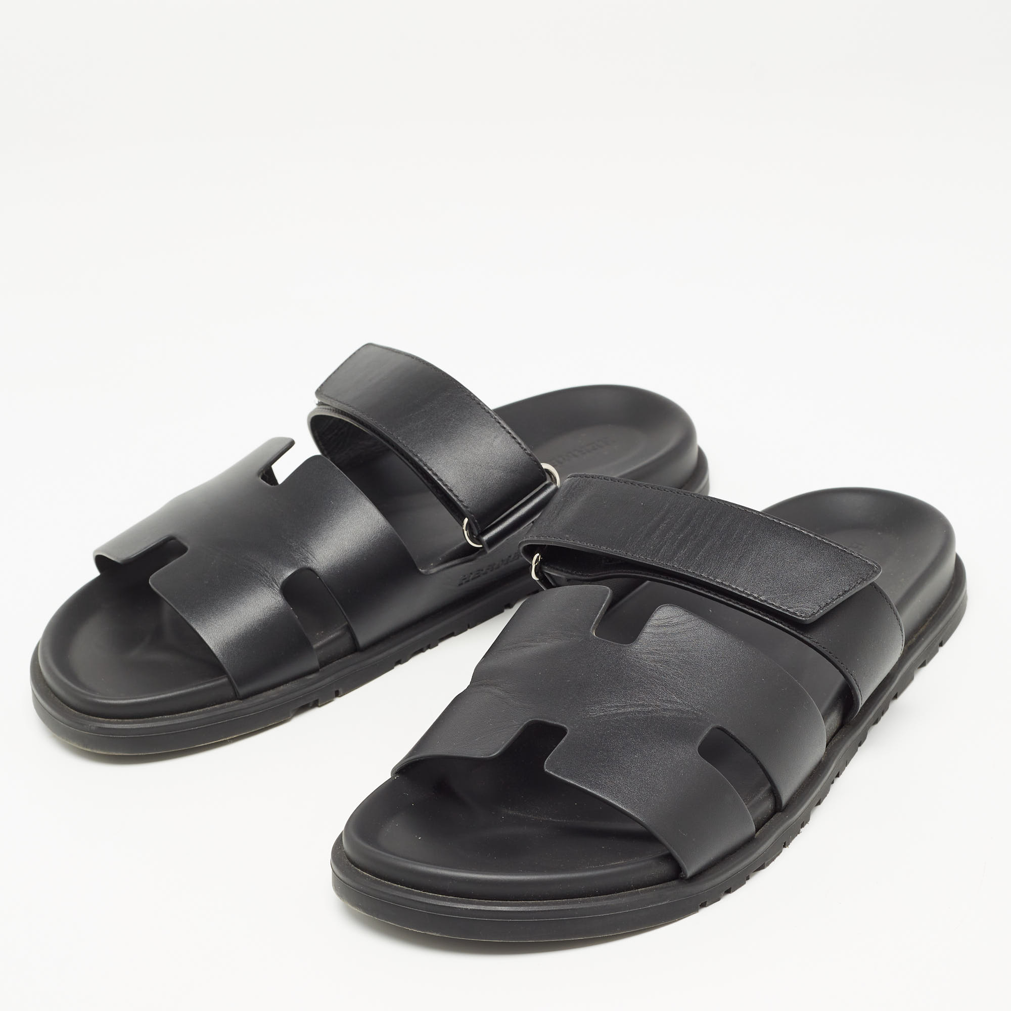 

Hermes Black Leather Chypre Sandals Size