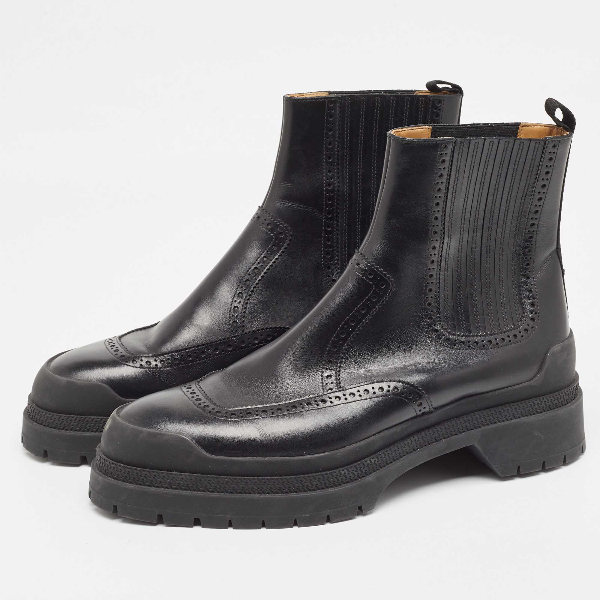

Hermes Black Leather Ankle Boots Size