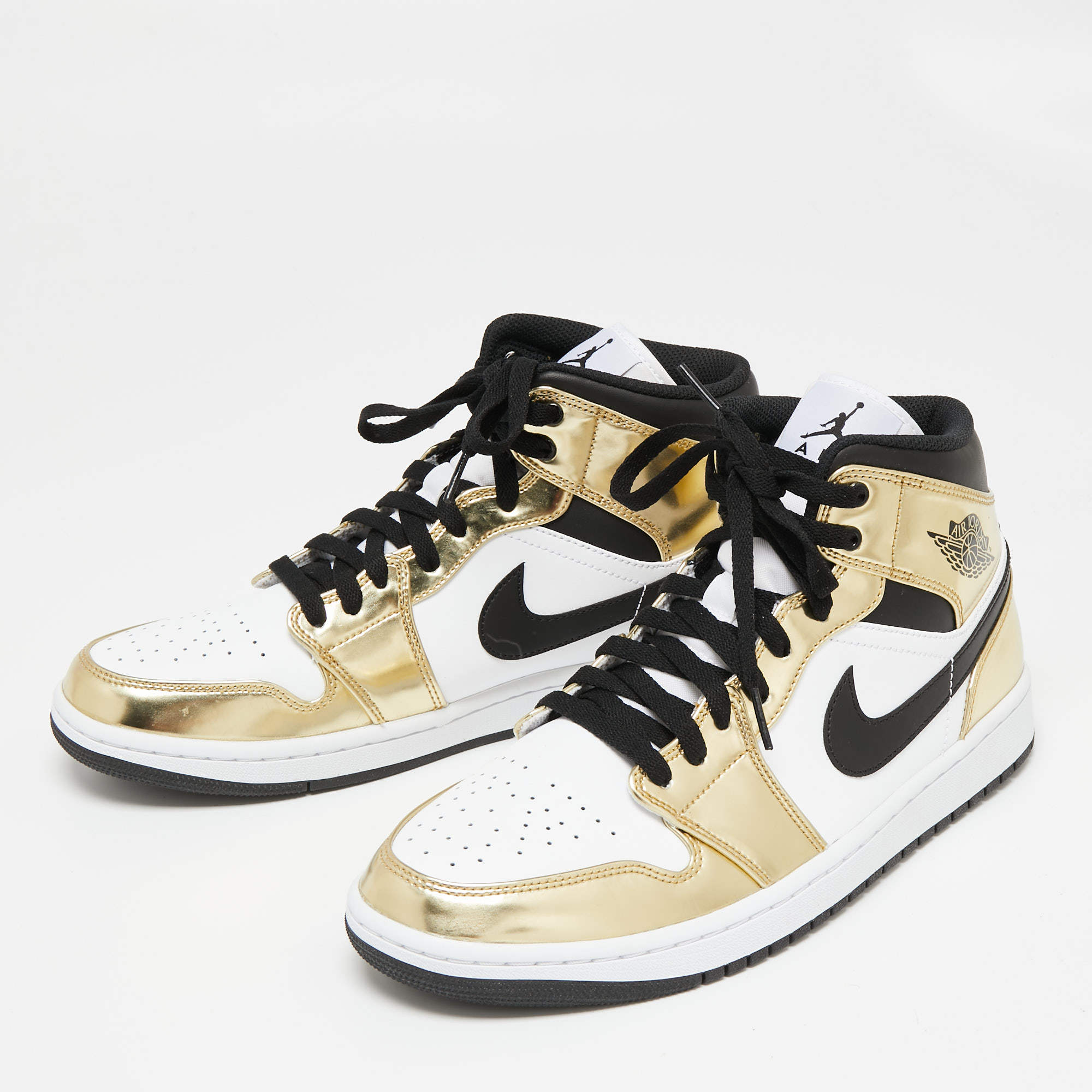

Air Jordan 1 Mid SE Tricolor Leather High Top Sneakers Size, White