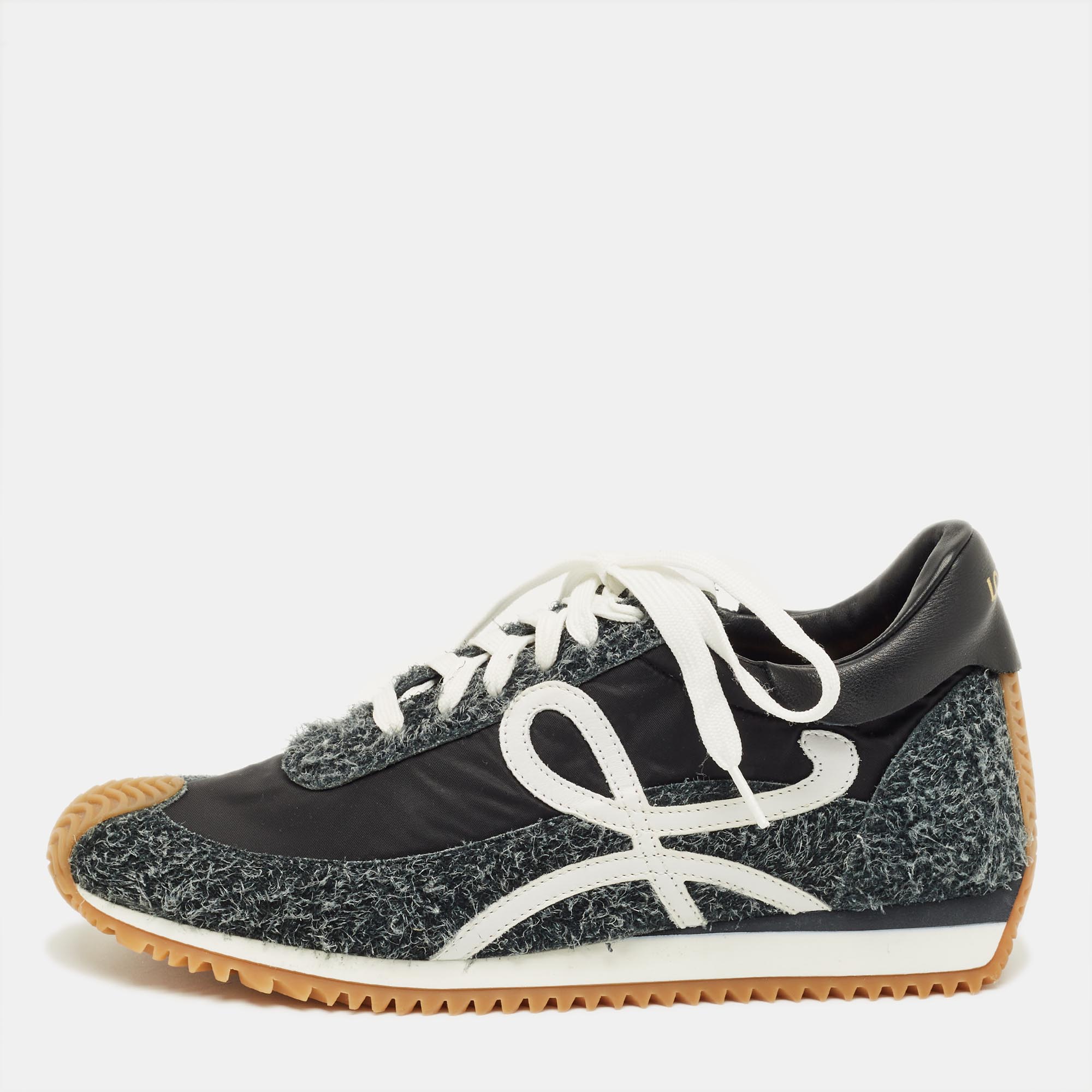 

Loewe Grey/Black Suede and Nylon Flow Runner 2.0 Sneakers Size