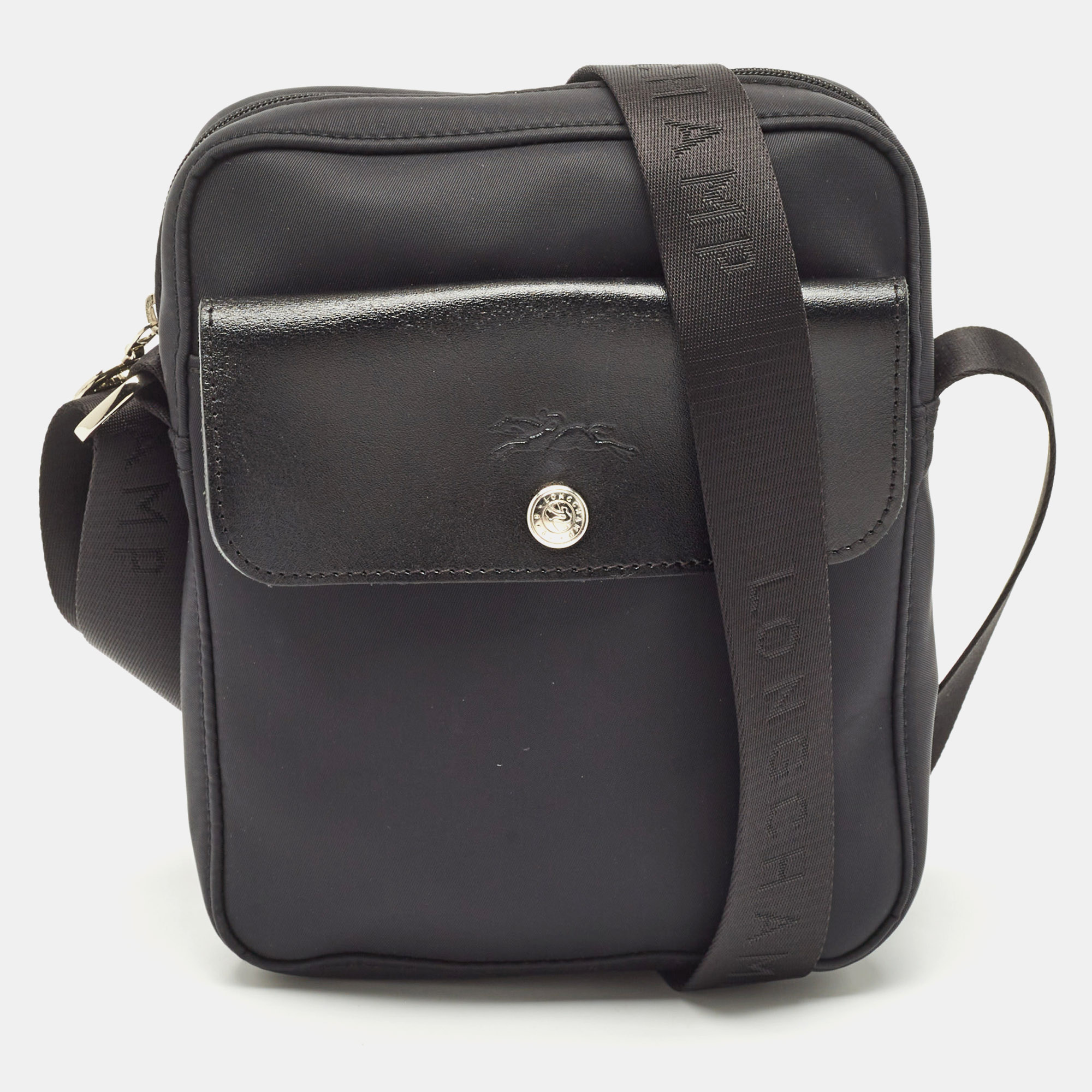 

Longchamp Black Nylon Crossbody Bag