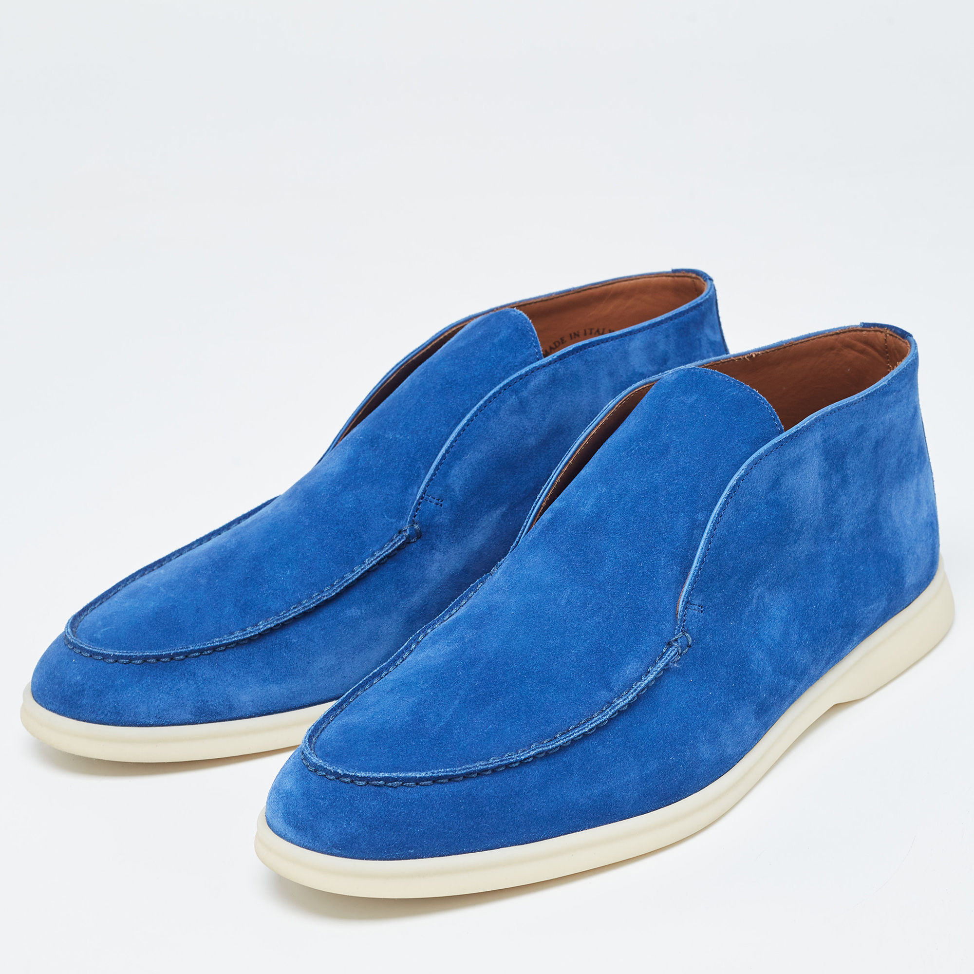 

Loro Piana Blue Suede Chukka Boots Size